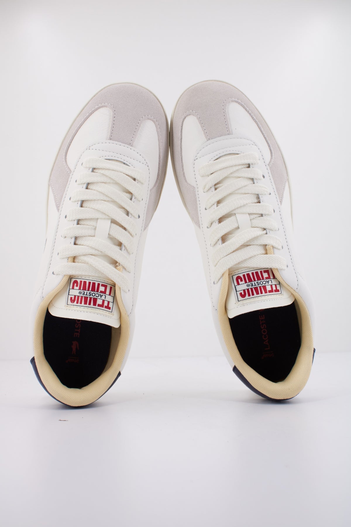 LACOSTE BASESHOT PRO SNEAKE en color BLANCO  (3)