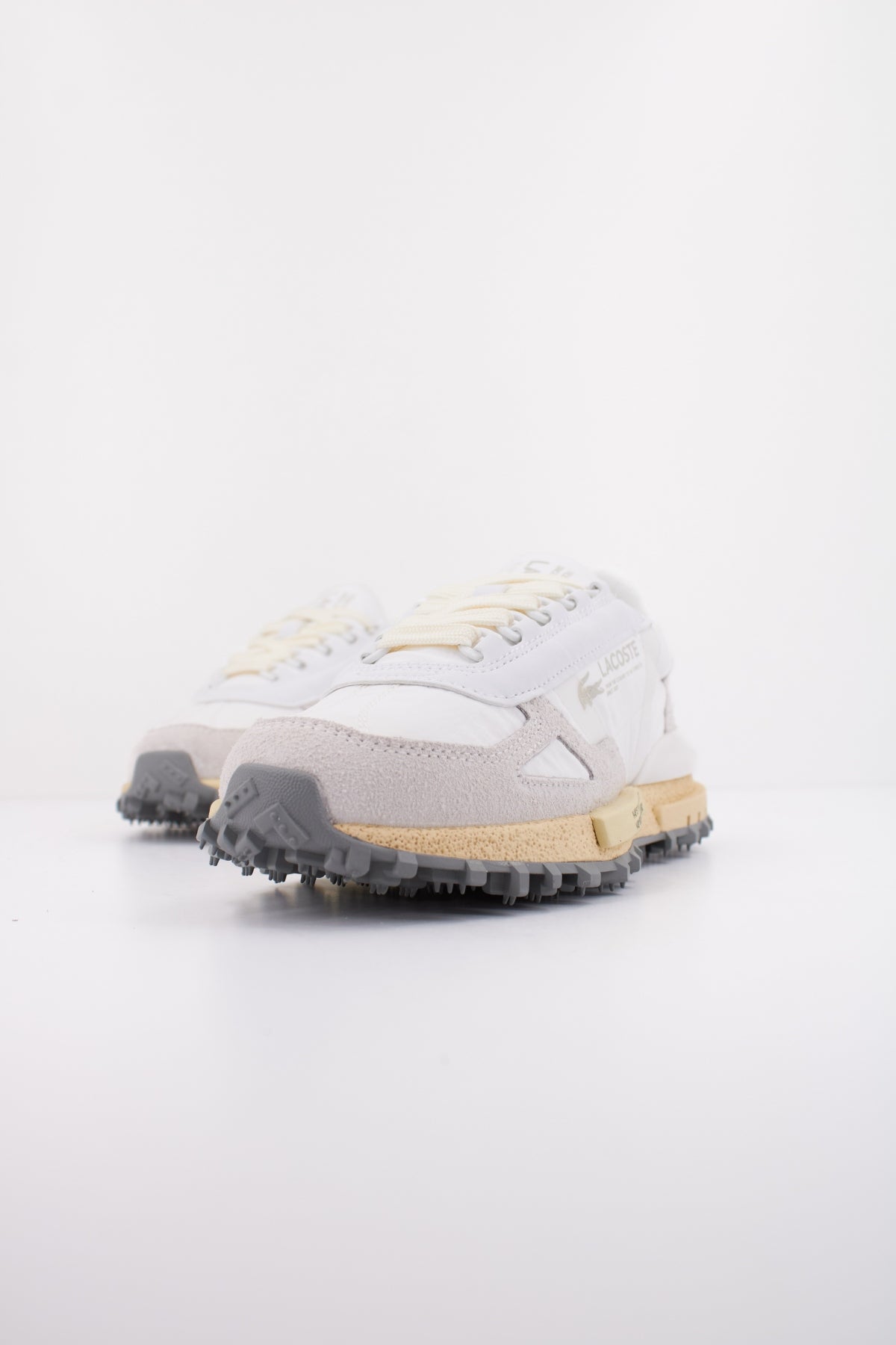 LACOSTE ELITE ACTIVE en color BLANCO  (2)