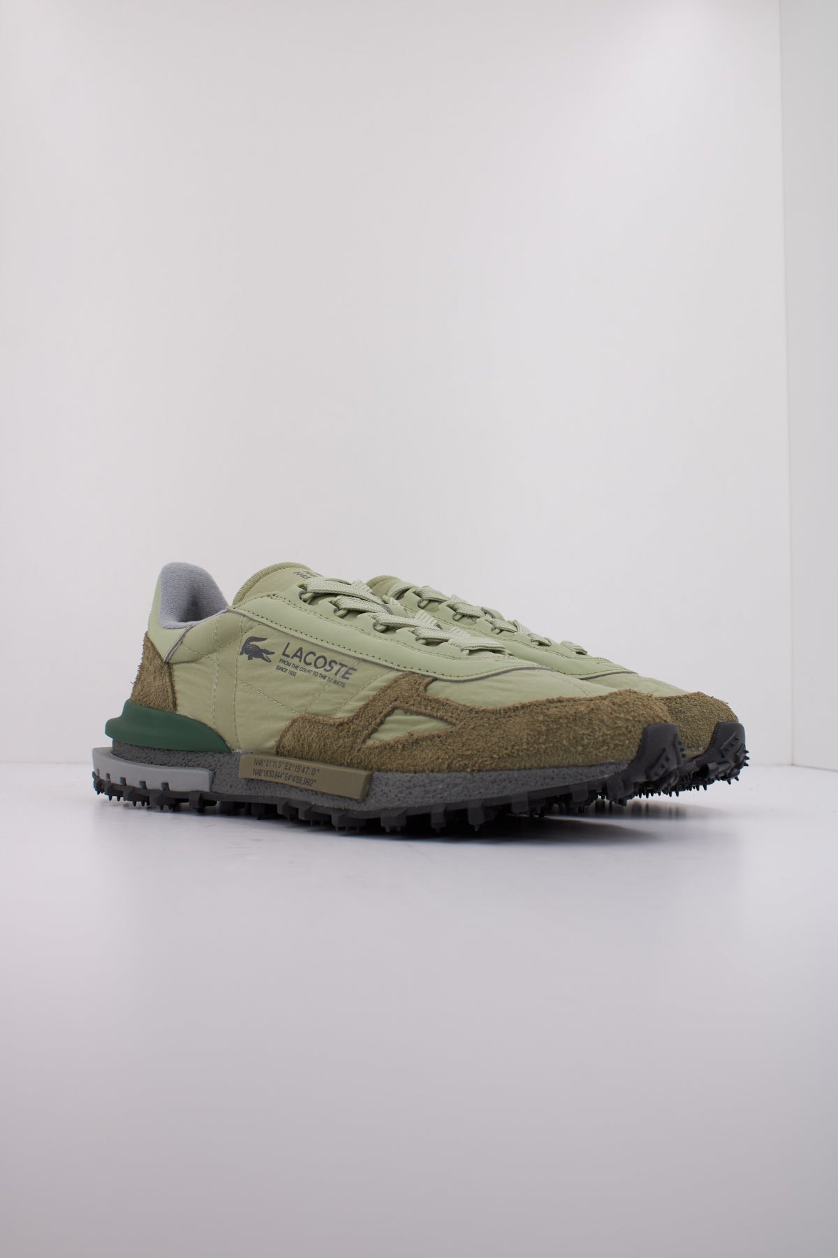 LACOSTE  MEN'S ELITE ACTIVE SNEAKE  en color VERDE  (2)