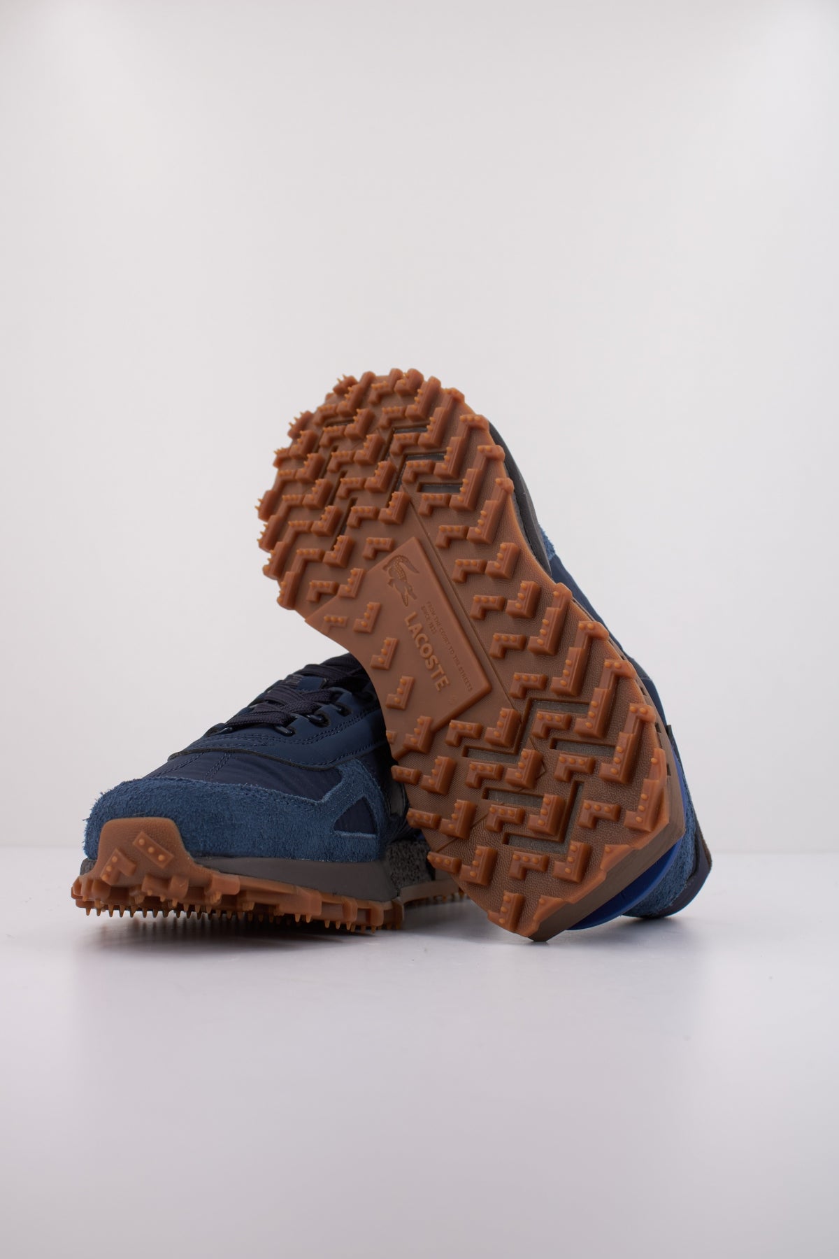 LACOSTE MEN'S ELITE ACTIVE SNEAKE en color AZUL  (5)