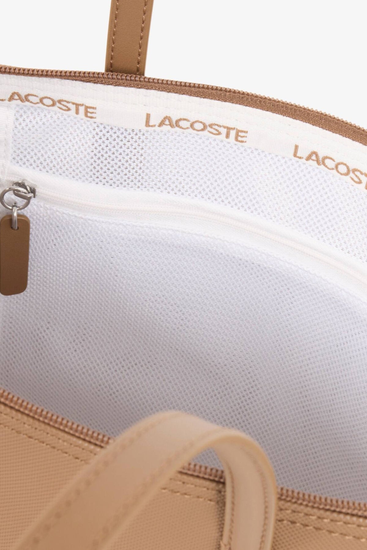 LACOSTE NFPK SHOPPING BAG en color MARRON CLARO  (3)