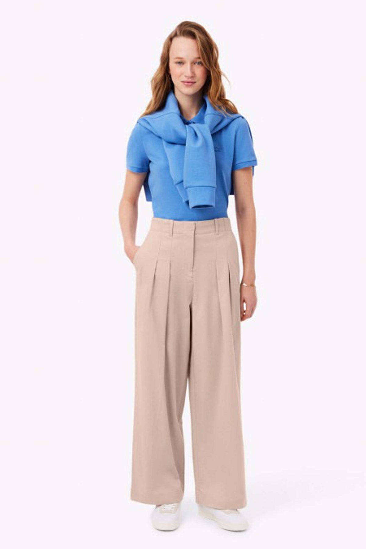 LACOSTE HF  en color BEIS  (1)