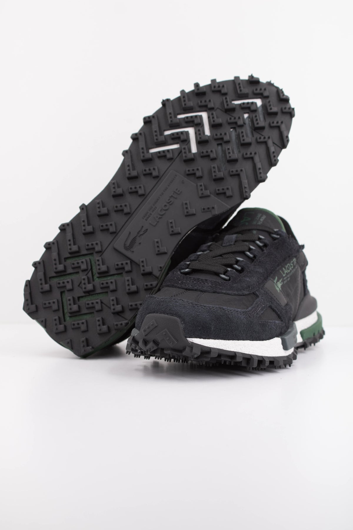 LACOSTE ELITE ACTIVE en color NEGRO  (5)