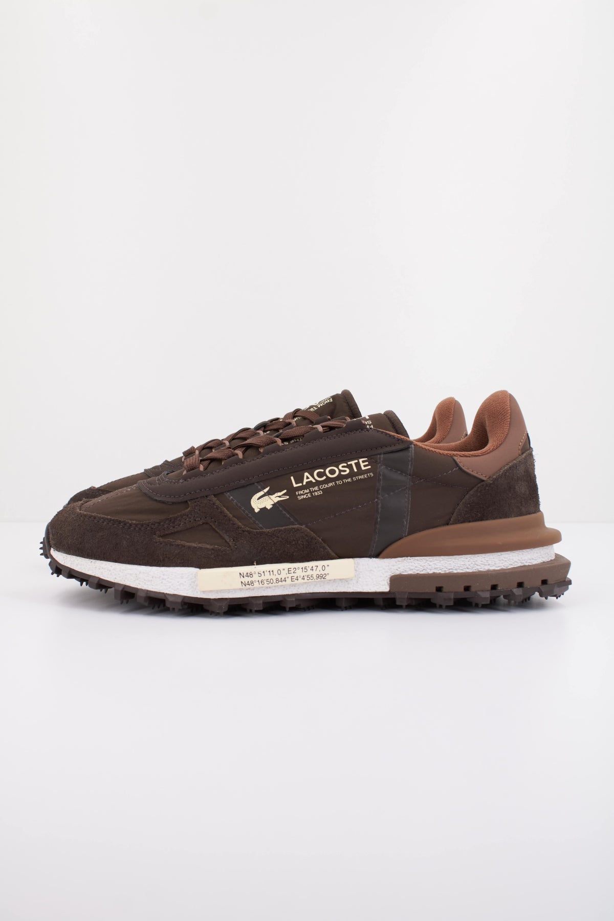 LACOSTE ELITE ACTIVE en color MARRON  (1)
