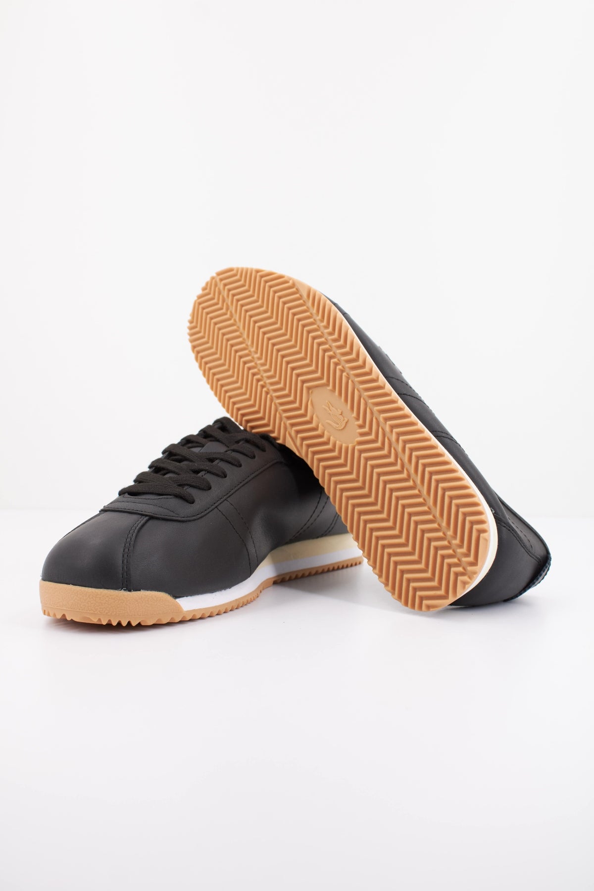 LACOSTE CLUB LOW en color NEGRO  (5)