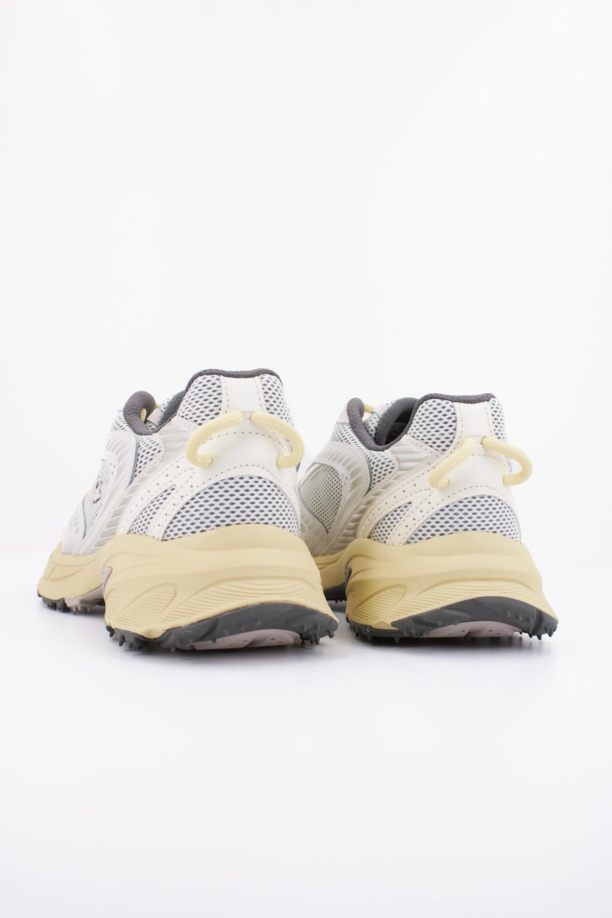 LACOSTE SMA en color BLANCO  (4)