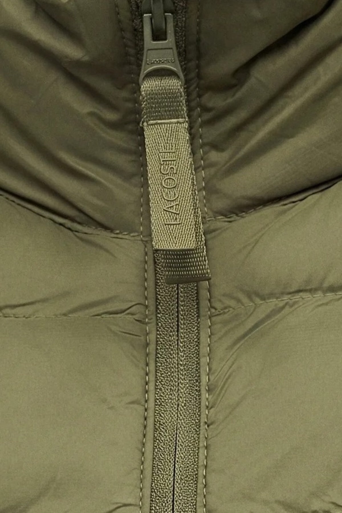 LACOSTE BH PUFFER JACKETS en color VERDE  (3)