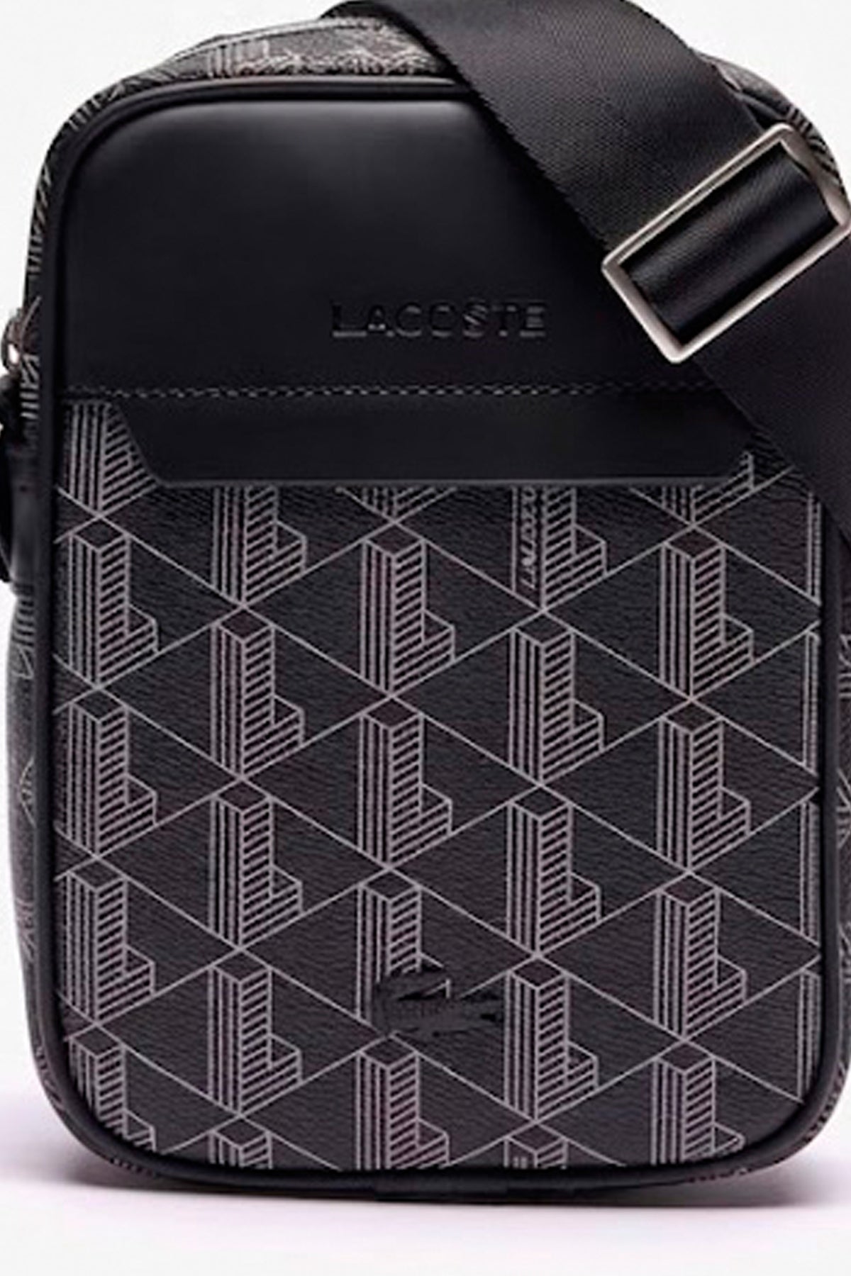 LACOSTE NHLX VERTICAL CAMERA BAG en color NEGRO  (3)