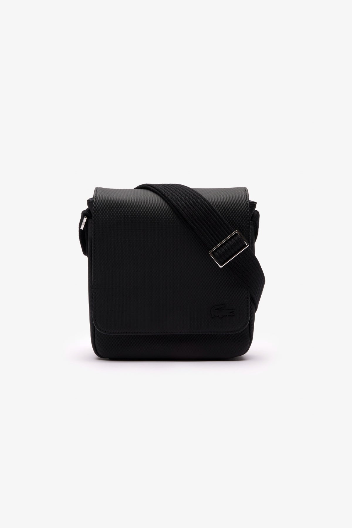 LACOSTE NHHC FLAP CROSSOVER BAG en color NEGRO  (3)