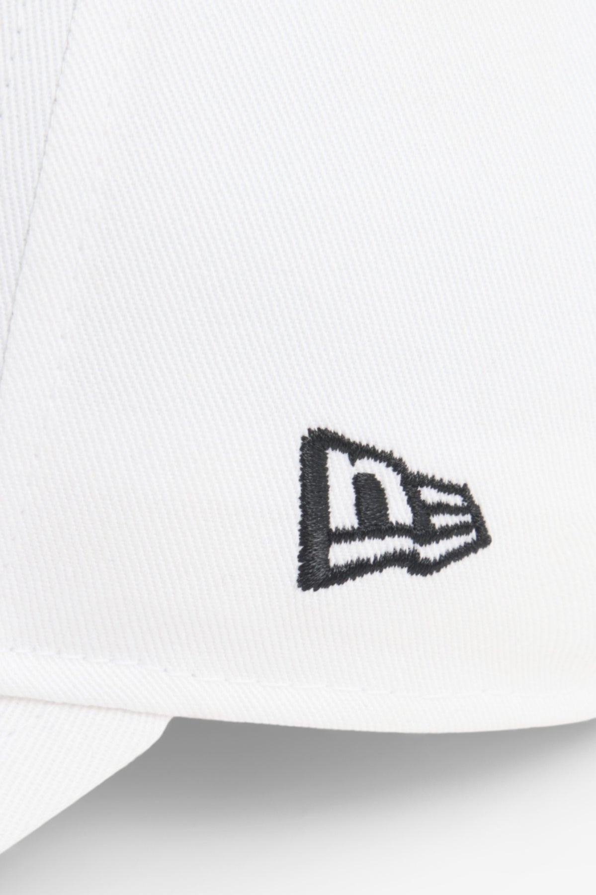 LACOSTE RK CAP en color BLANCO  (5)