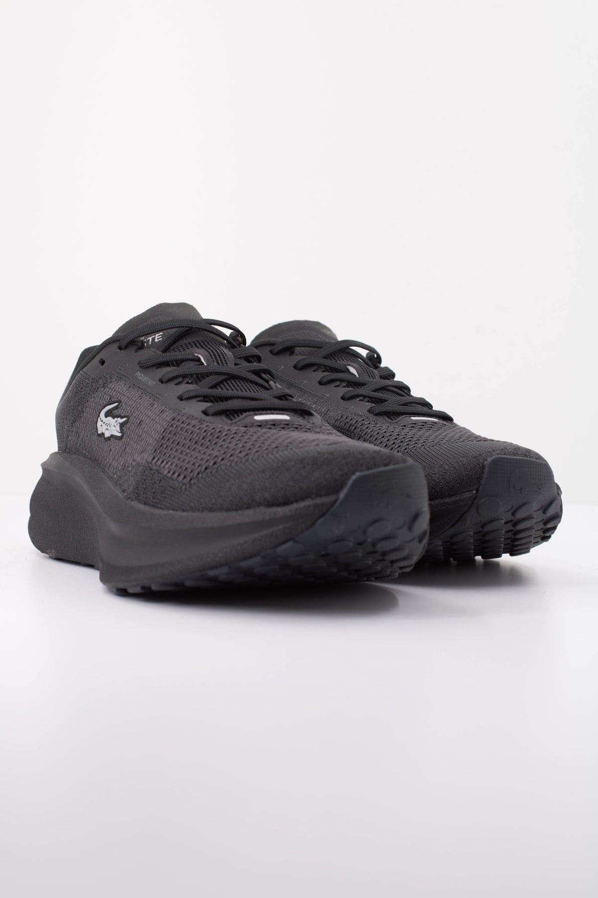 LACOSTE SMA NEO RUN en color NEGRO  (2)