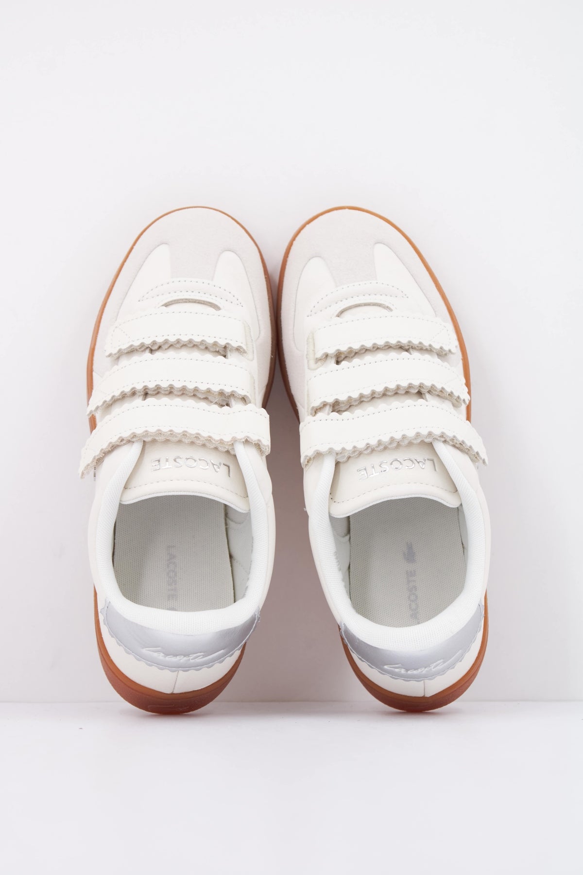 LACOSTE SFA BASESHOT PRO en color BEIS  (3)