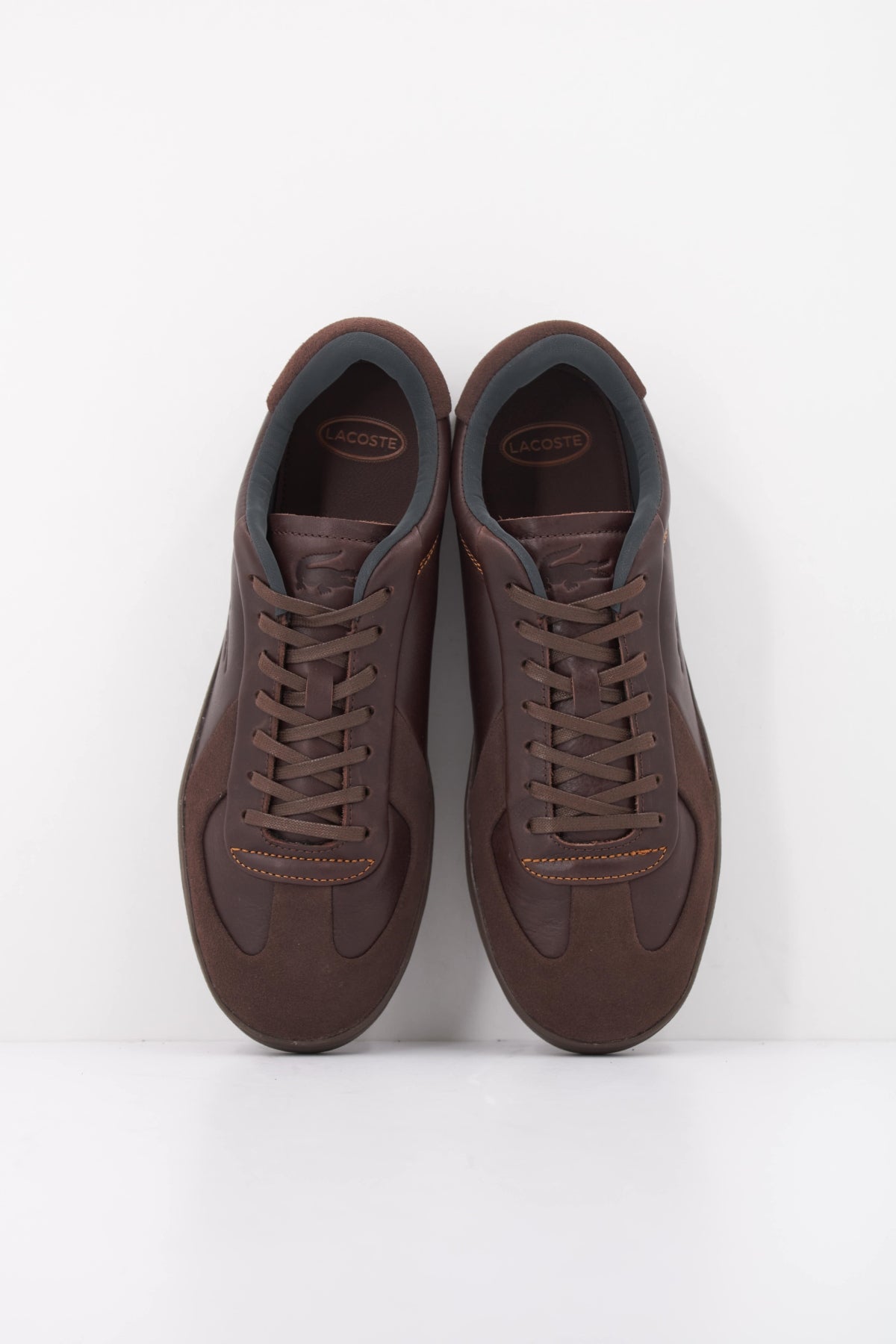 LACOSTE SMA BASESHOT PRO en color MARRON  (3)