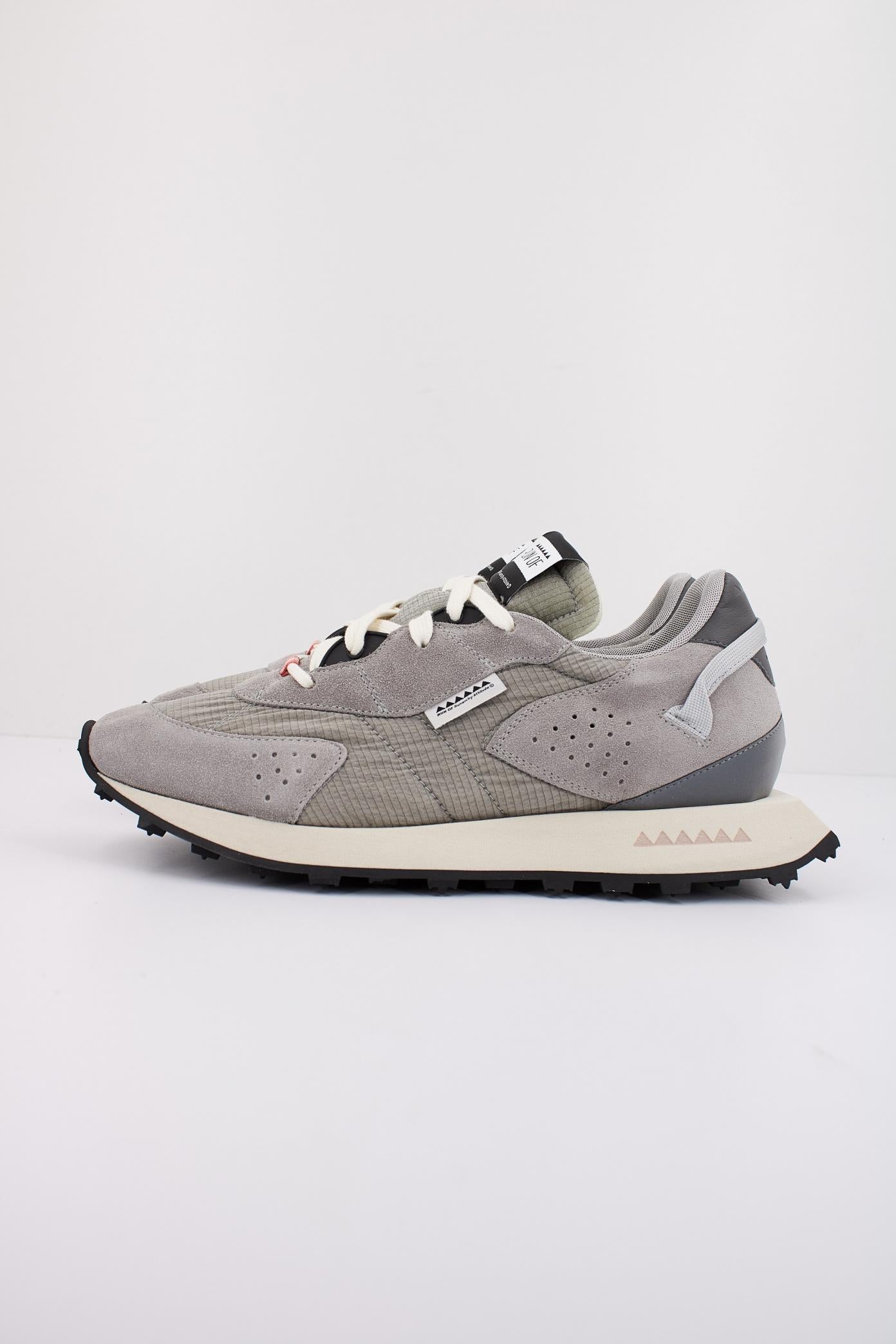 RUN OF OXYGEN M en color GRIS  (1)