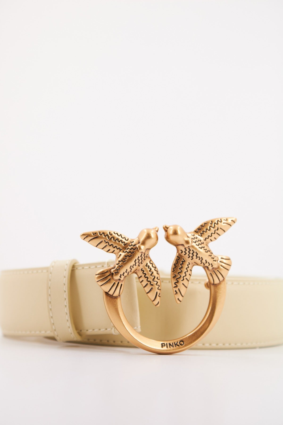 PINKO LOVE BERRY H BELT VITE en color BEIS  (3)