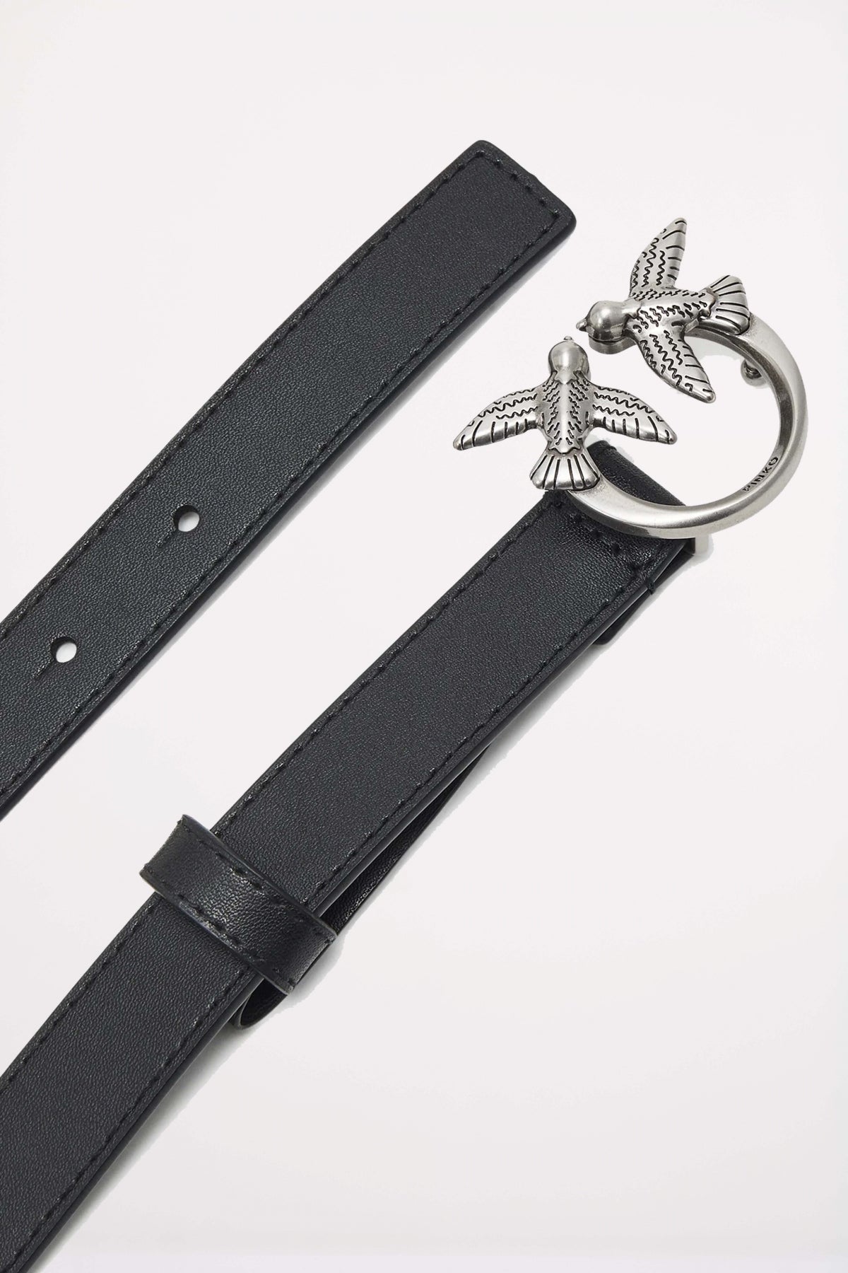PINKO LOVE BERRY H BELT VITE en color NEGRO  (2)