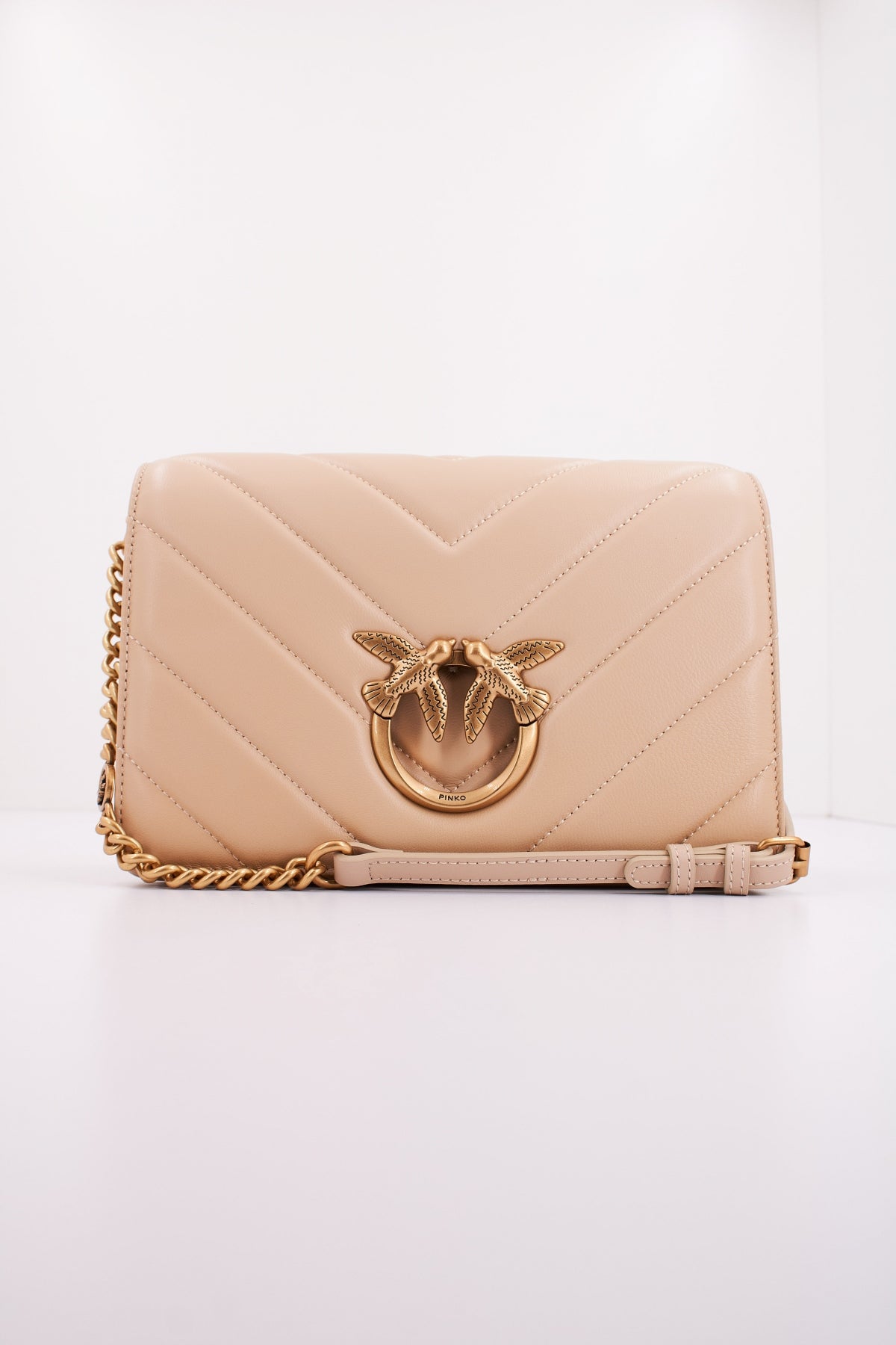 PINKO LOVE CLICK CLASSIC SHEE en color NUDE  (1)