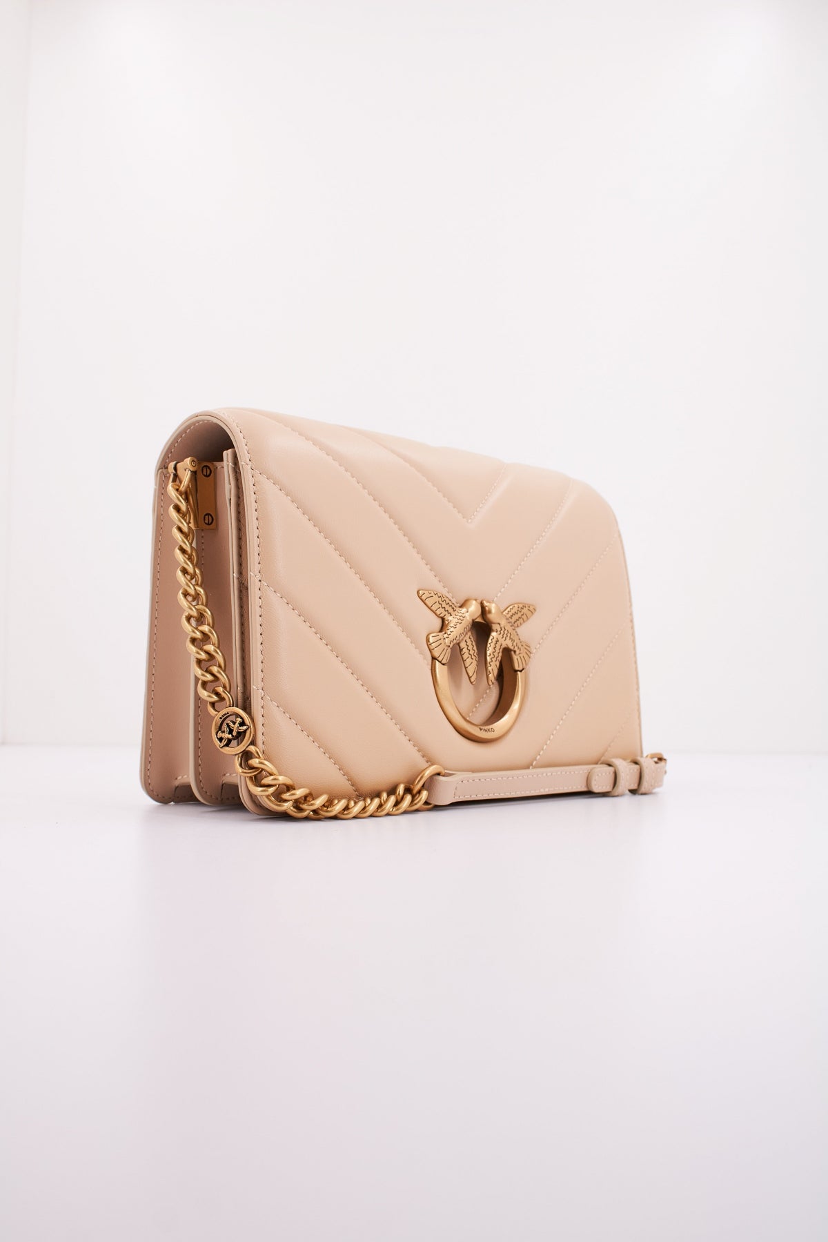 PINKO LOVE CLICK CLASSIC SHEE en color NUDE  (2)