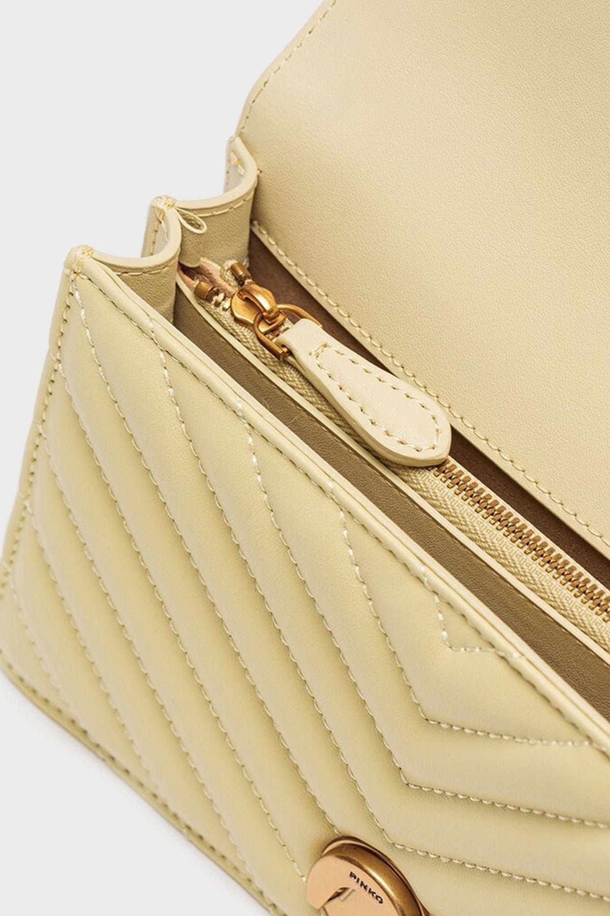 PINKO LOVE ONE MINI DC SHEEP en color AMARILLO  (4)
