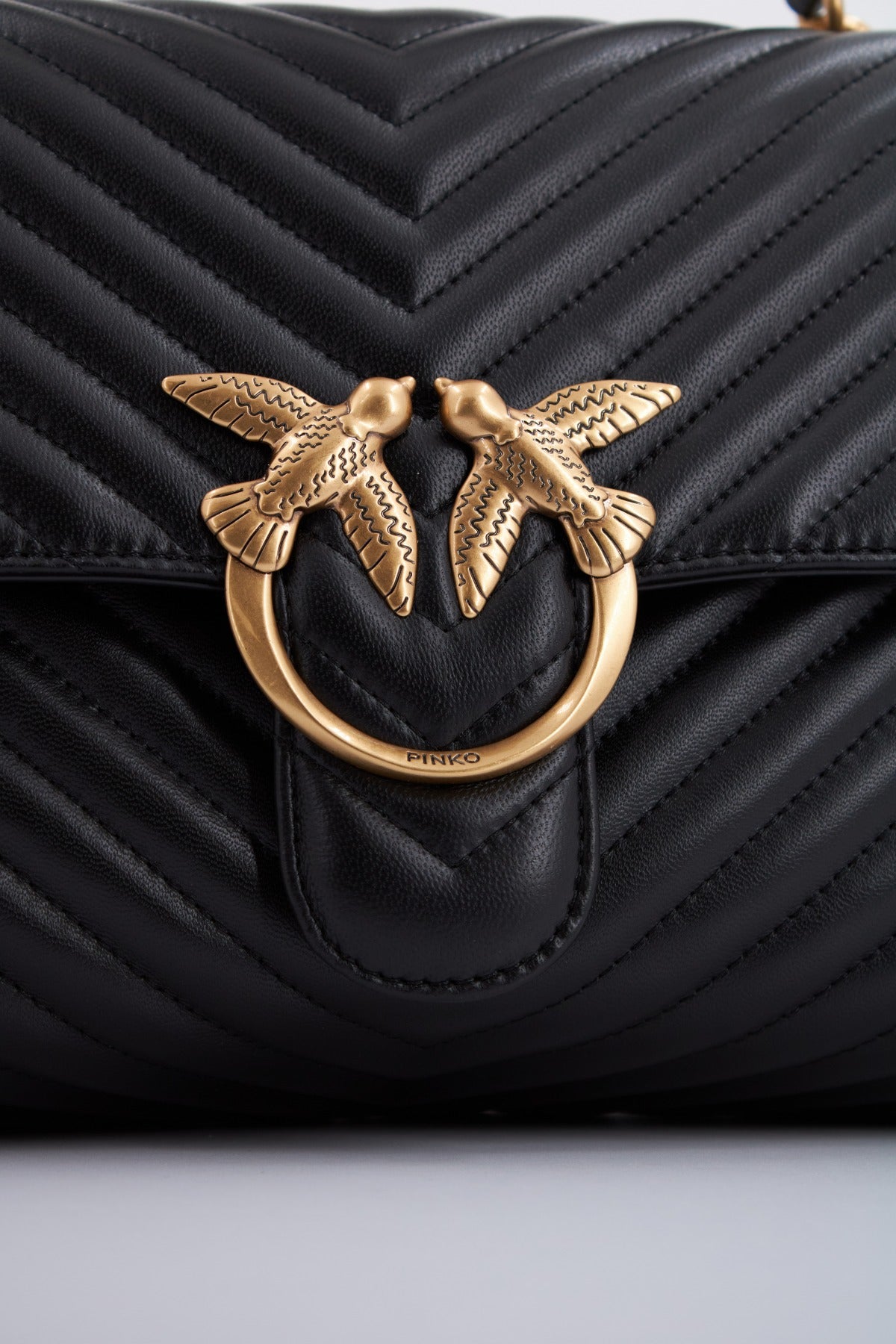 PINKO LOVE LADY PUFF BIG CL S en color NEGRO  (4)