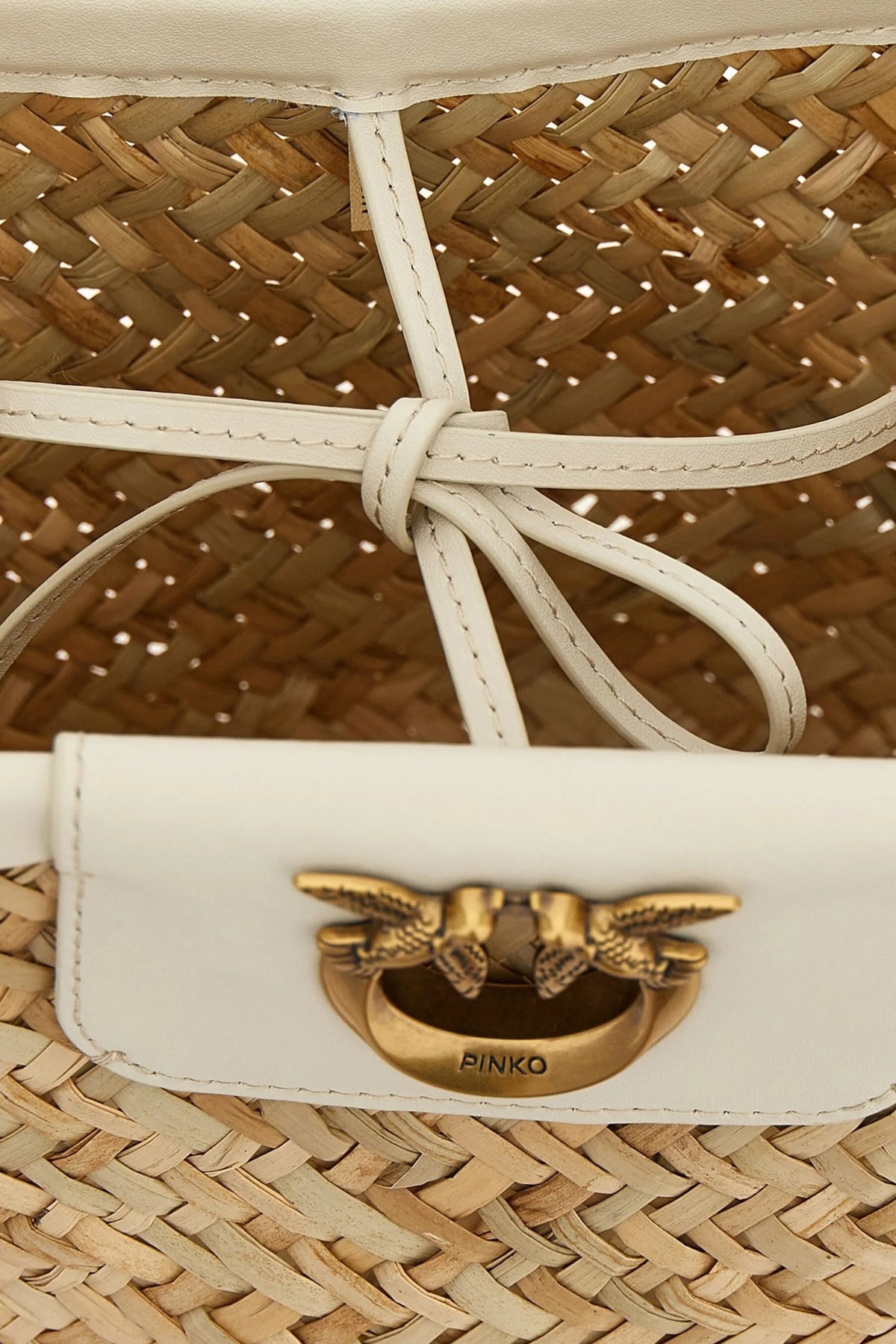PINKO LOVE SUMMER BUCKET en color BLANCO  (4)