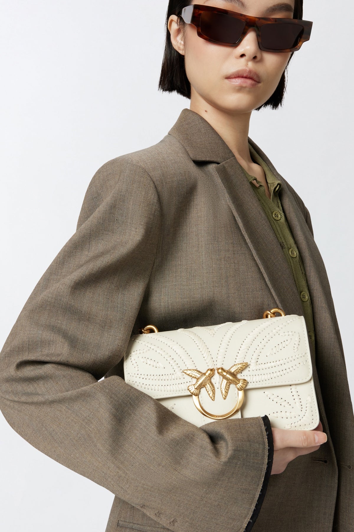 PINKO MINI LOVE BAG SMALL SHOULDER BAG WITH RAFFIA EMBROIDERY en color BLANCO  (4)