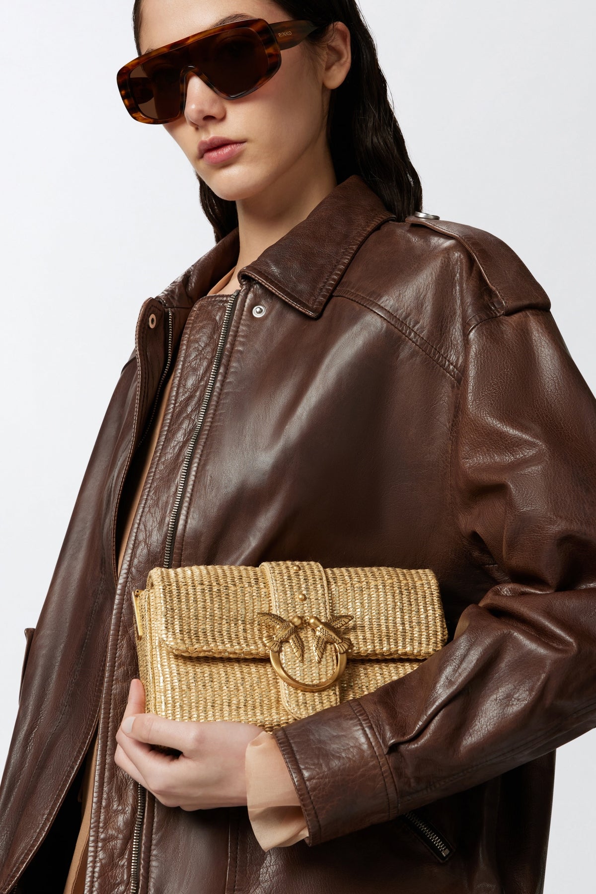 PINKO LOVE ONE MINI SLOUCHY FL en color ORO  (4)