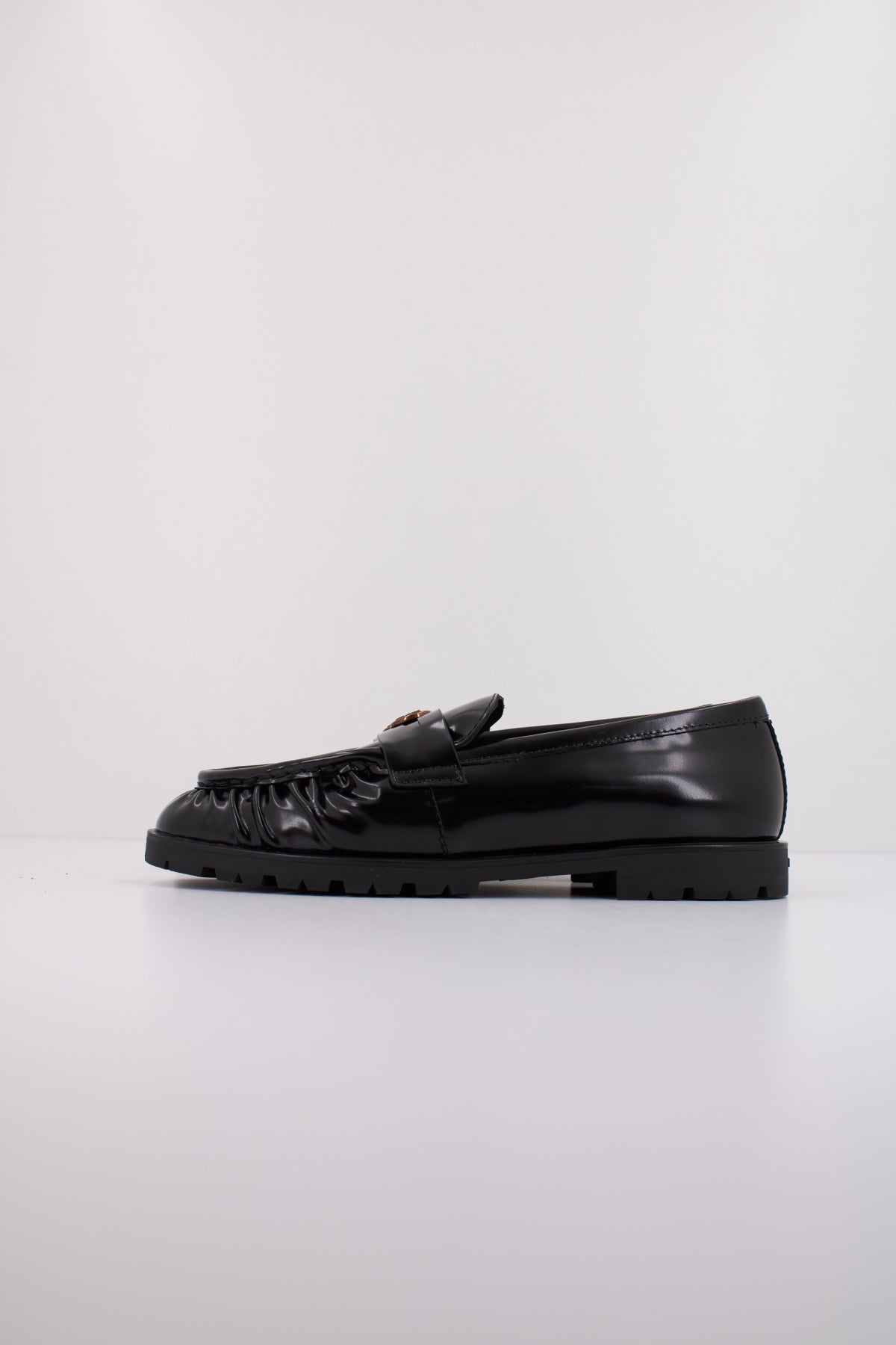 PINKO MOCASSINO BOX CALF en color NEGRO  (1)