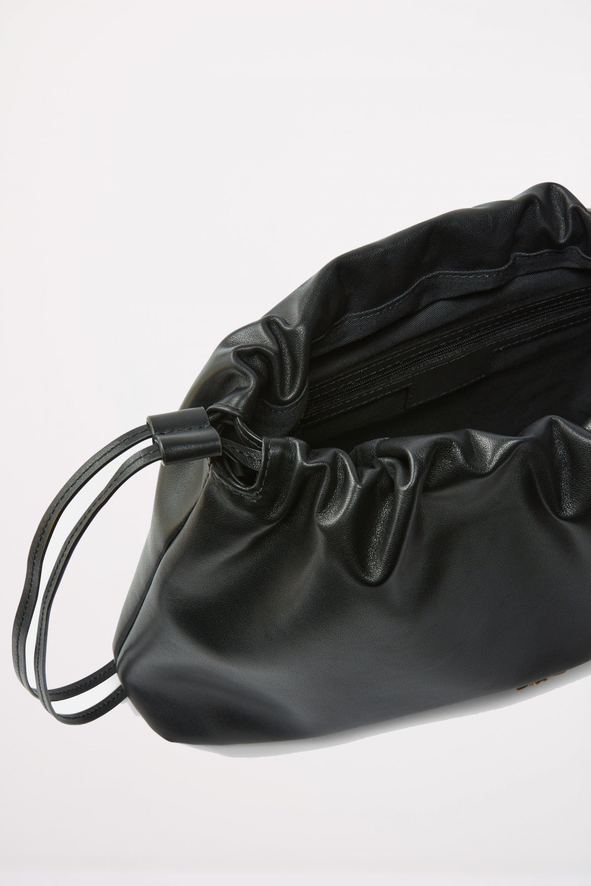 PINKO MAXI CLUTCH+TRACOLLA SP en color NEGRO  (3)