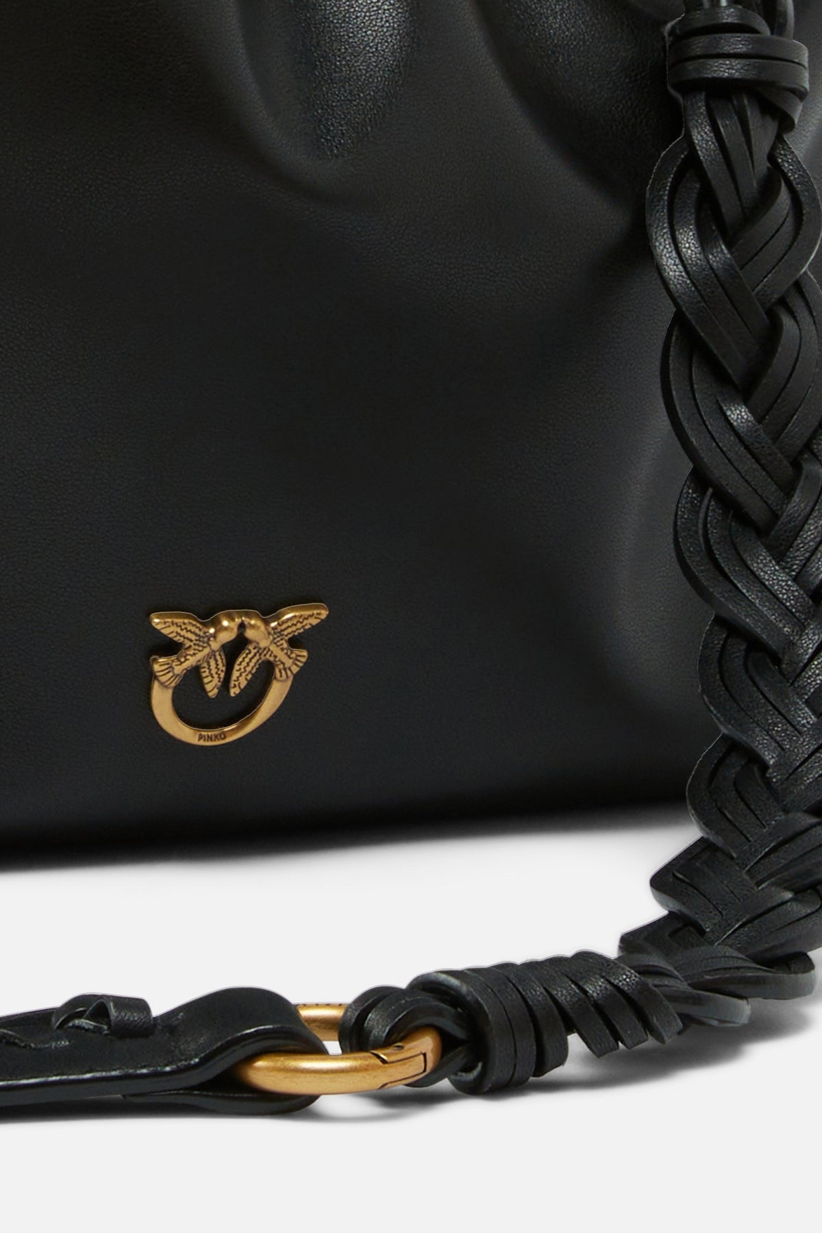 PINKO MAXI CLUTCH+TRACOLLA SP en color NEGRO  (4)