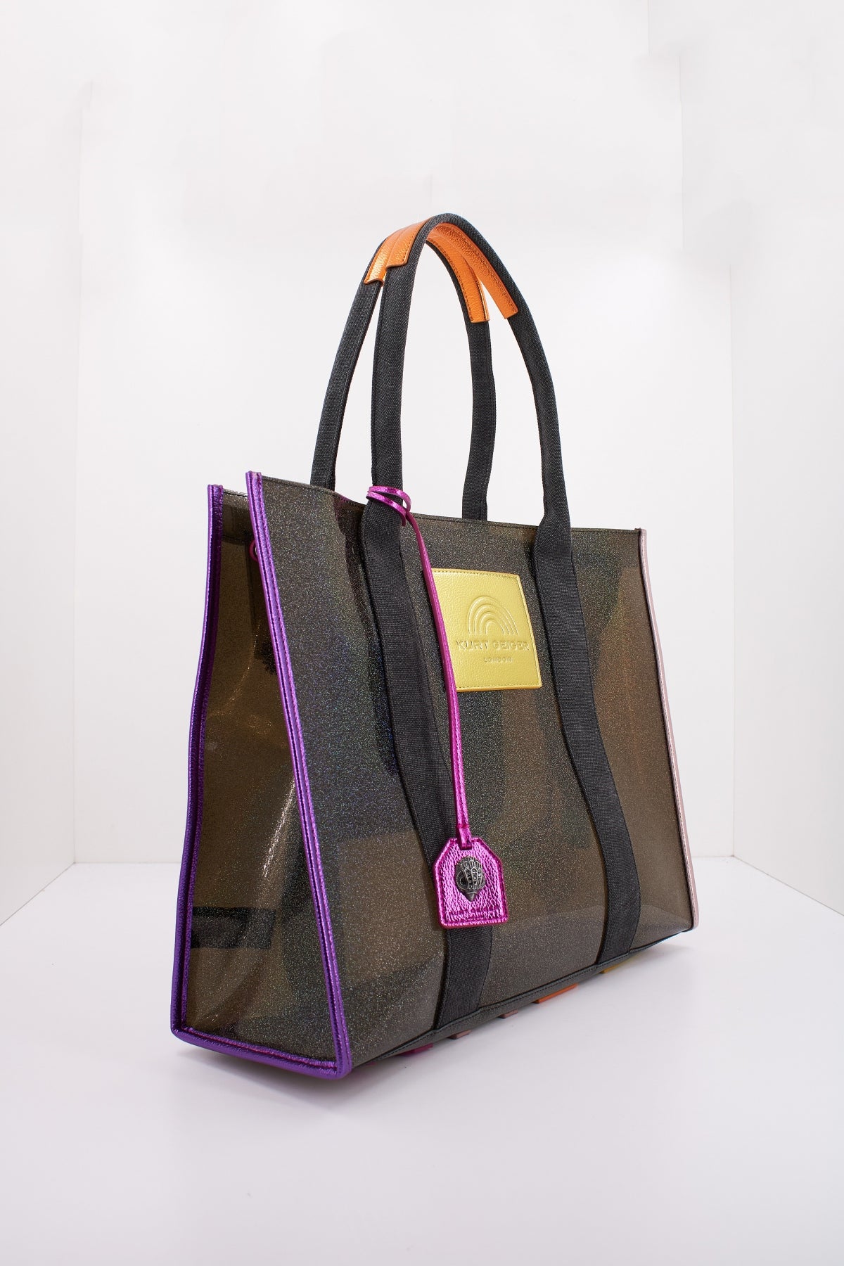 KURT GEIGER LONDON VINYL LG SOUTHBANK TOTE en color NEGRO  (2)