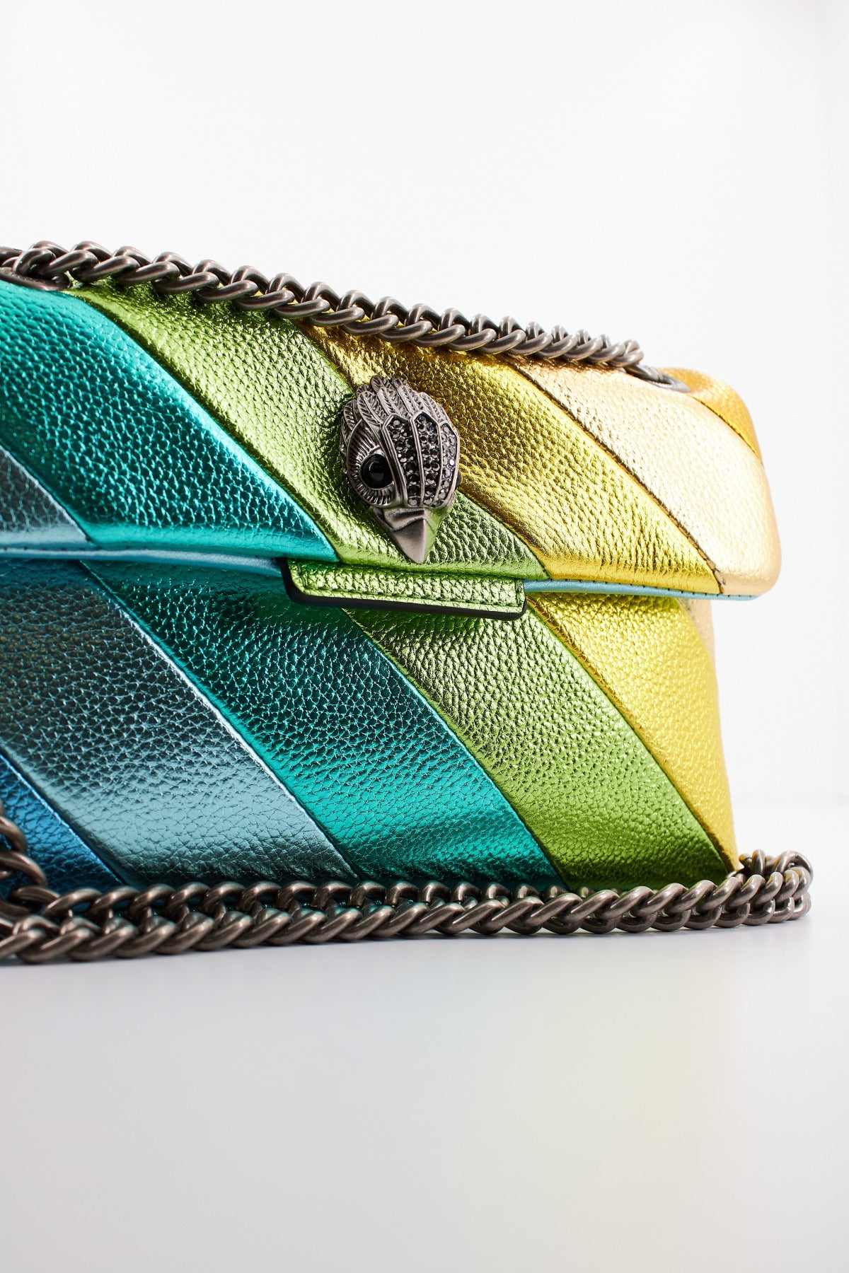 KURT GEIGER LONDON MINI KENSINGTON LEATHER en color VERDE  (4)