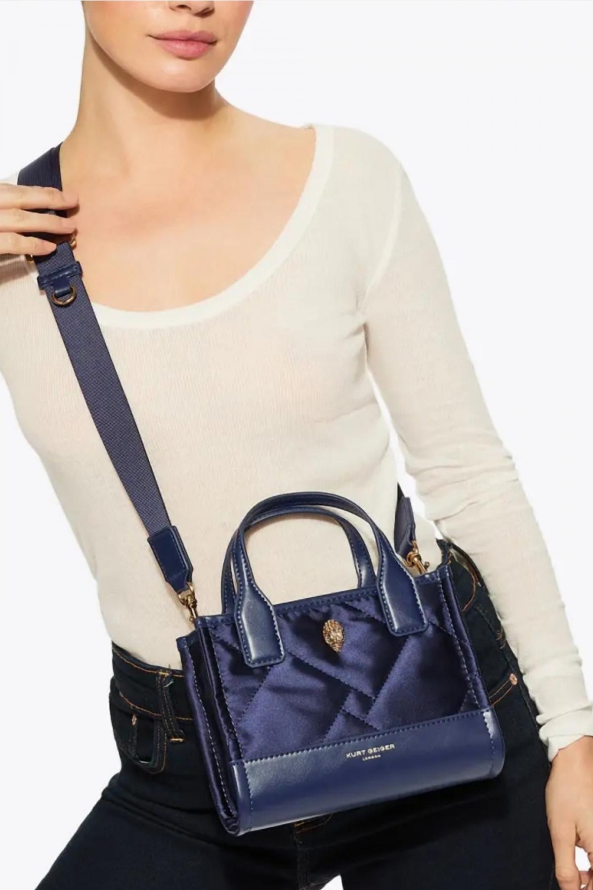 KURT GEIGER LONDON XS RECYCLED SQ SHOPPER en color AZUL  (4)