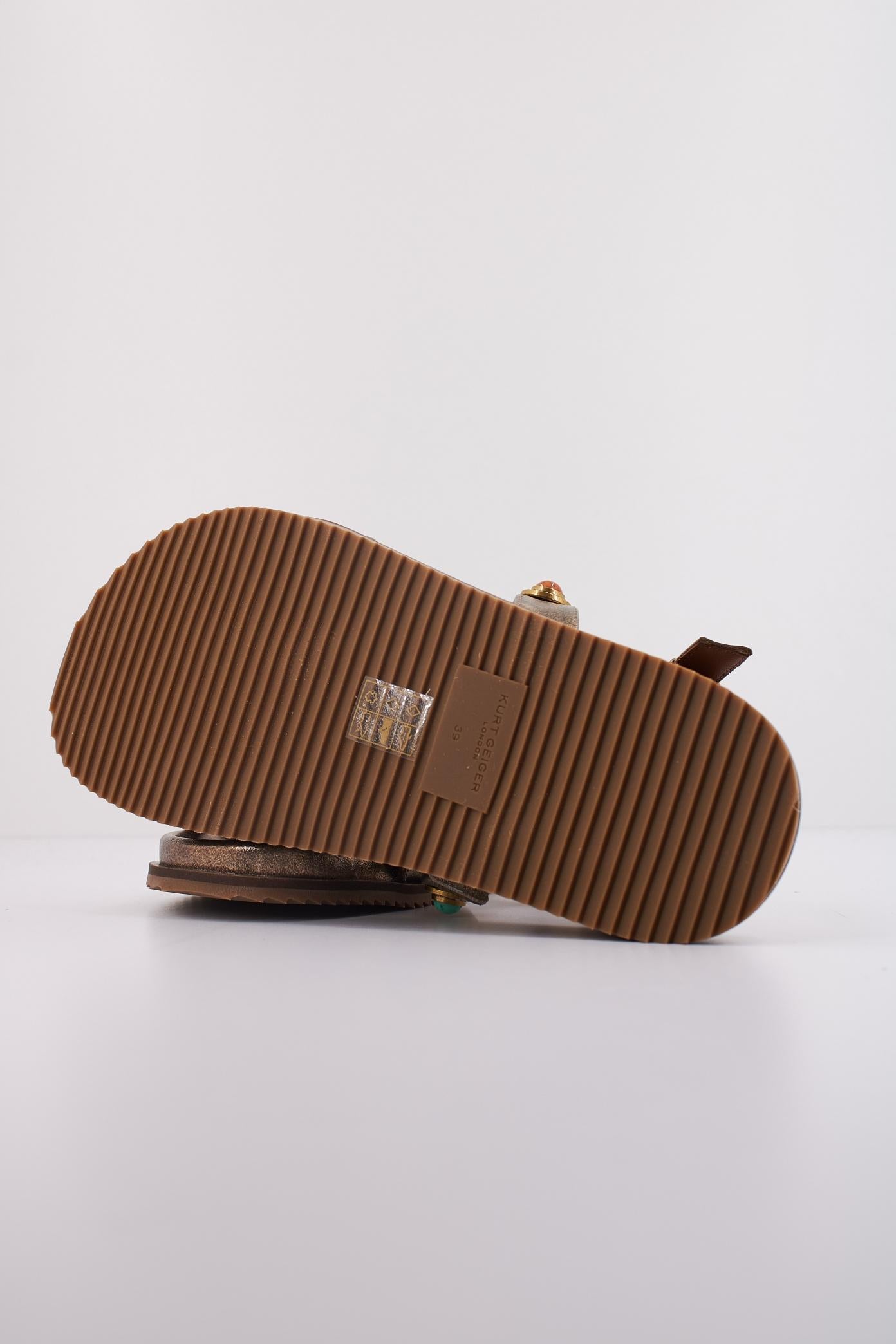 KURT GEIGER LONDON OCTAVIA FLEXI GLADIATOR en color ORO  (5)