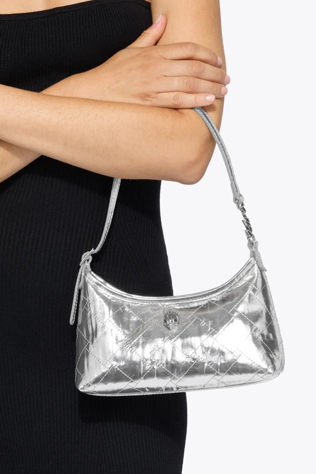KURT GEIGER LONDON KURT SLING en color PLATA  (1)