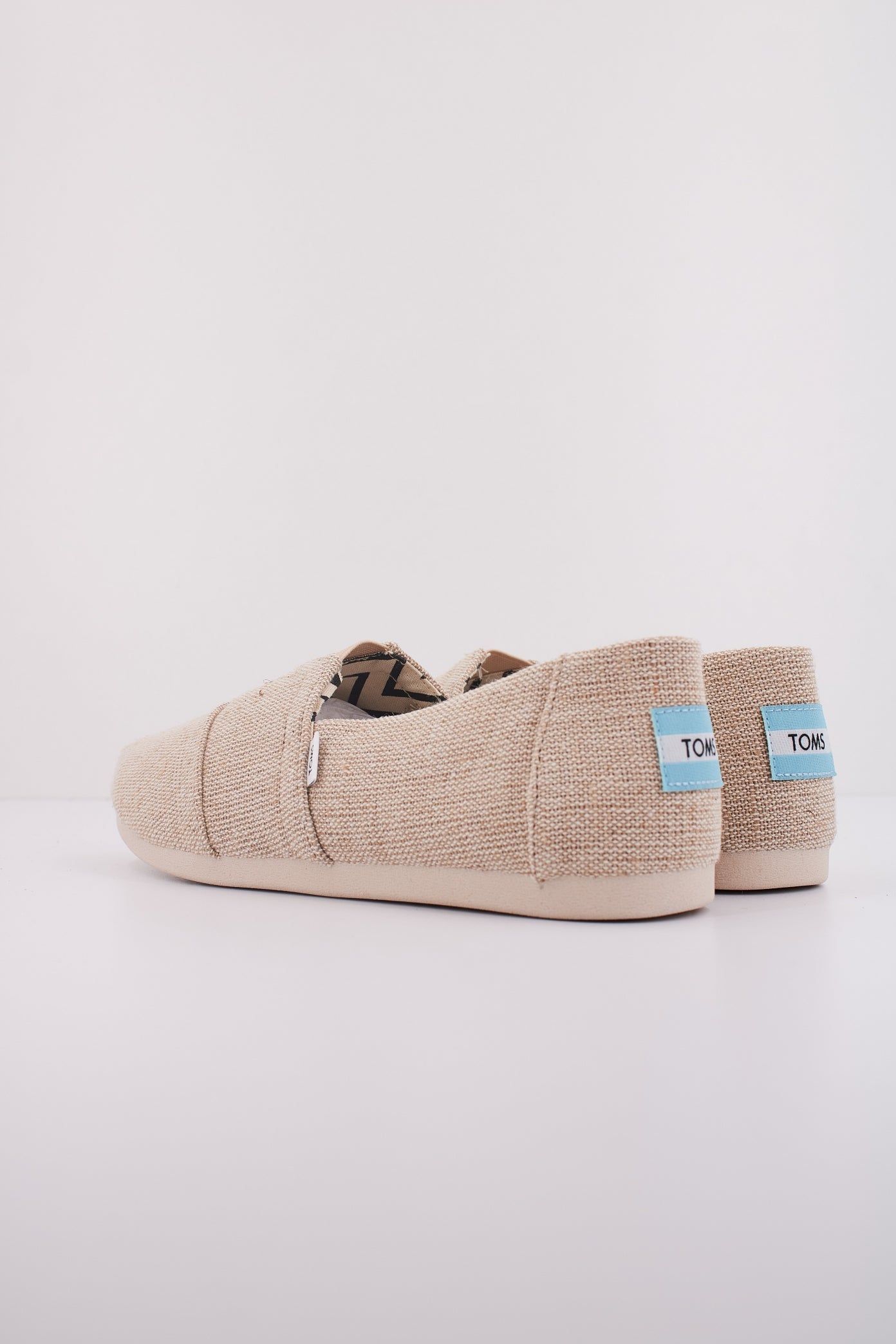 TOMS T  en color BEIS  (4)
