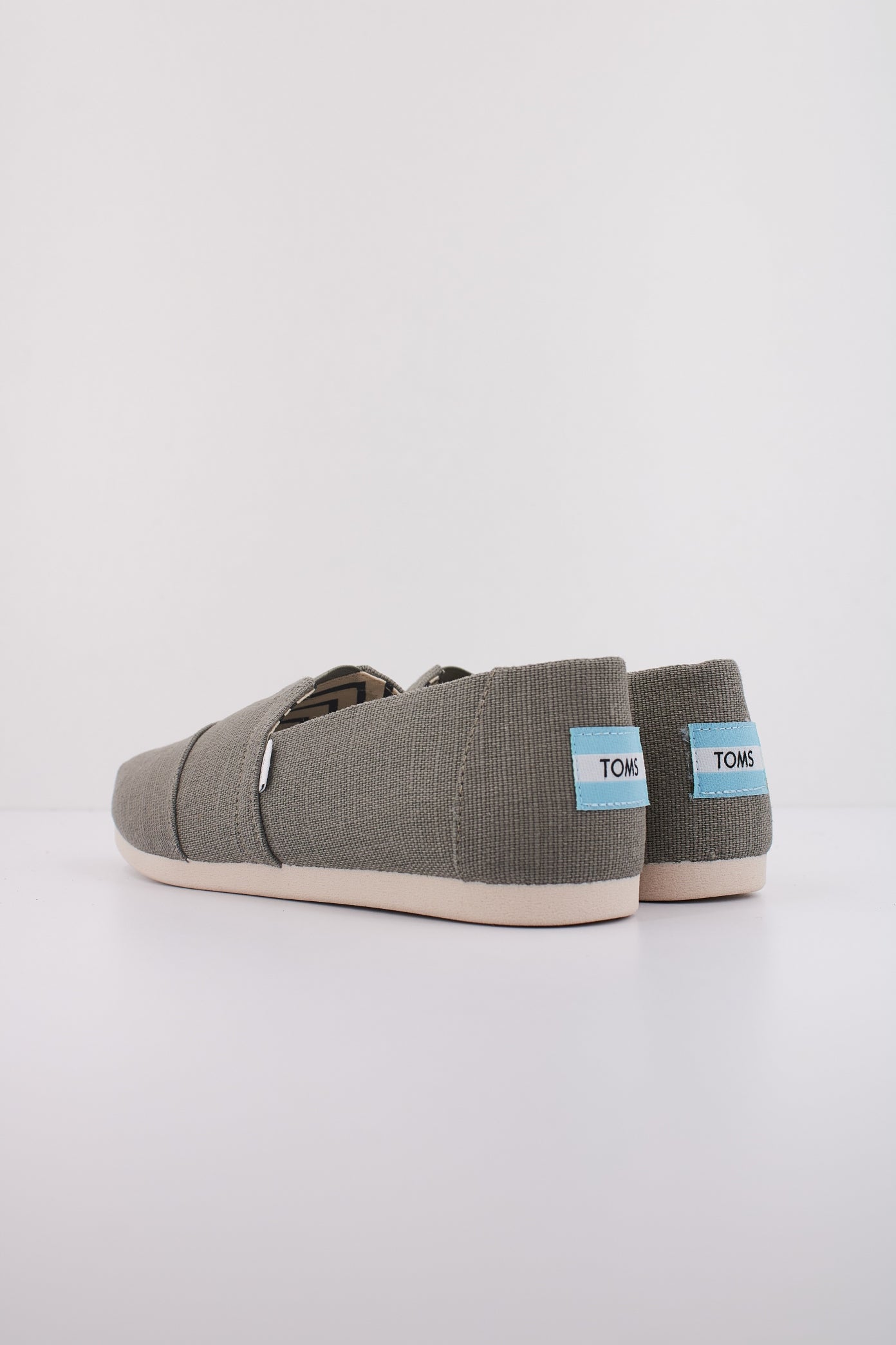 TOMS T en color GRIS  (4)