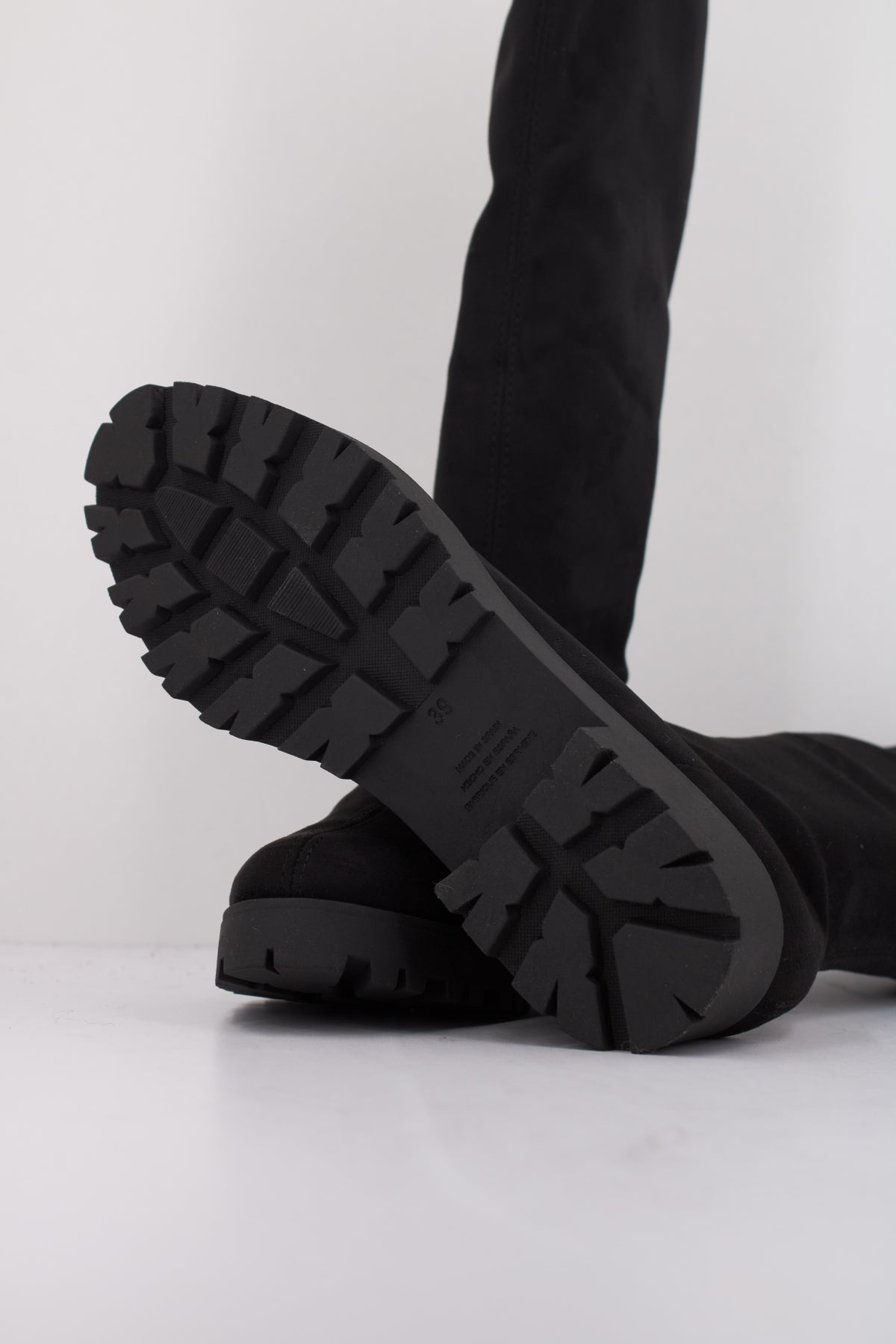 MISS ELASTIC ESENCIAL en color NEGRO  (5)