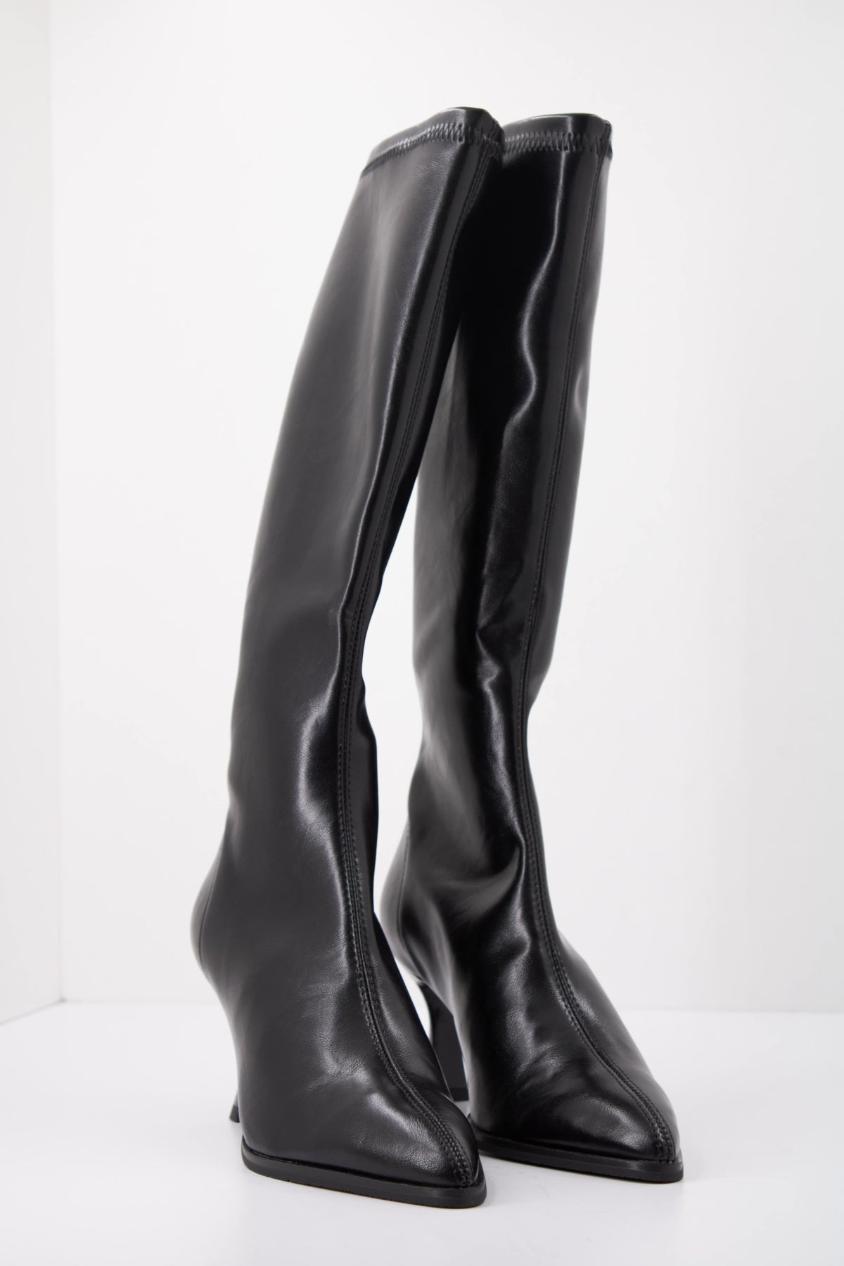 MISS ELASTIC BOTA ZETA PLUS WOW en color NEGRO  (2)