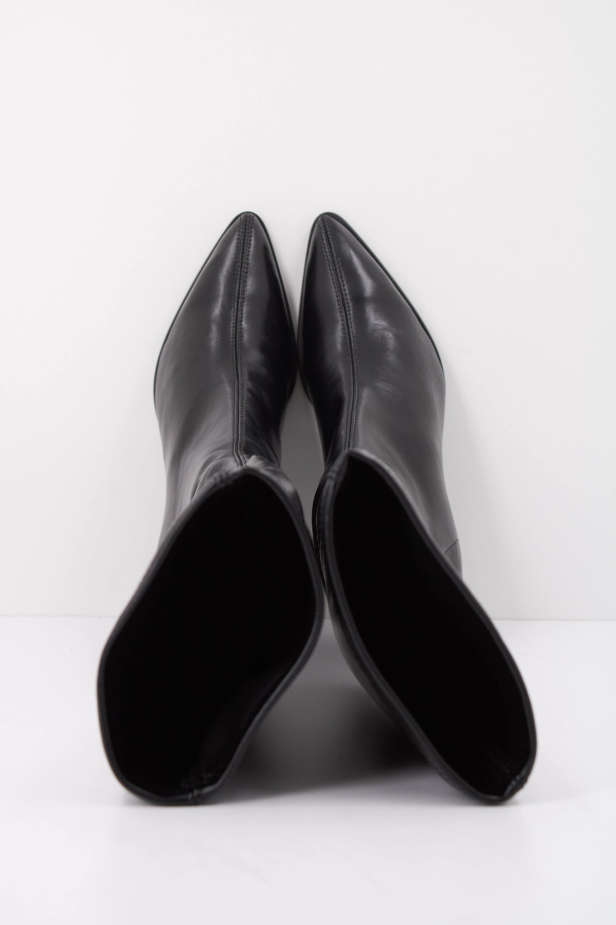 MISS ELASTIC BOTA ZETA PLUS WOW en color NEGRO  (3)