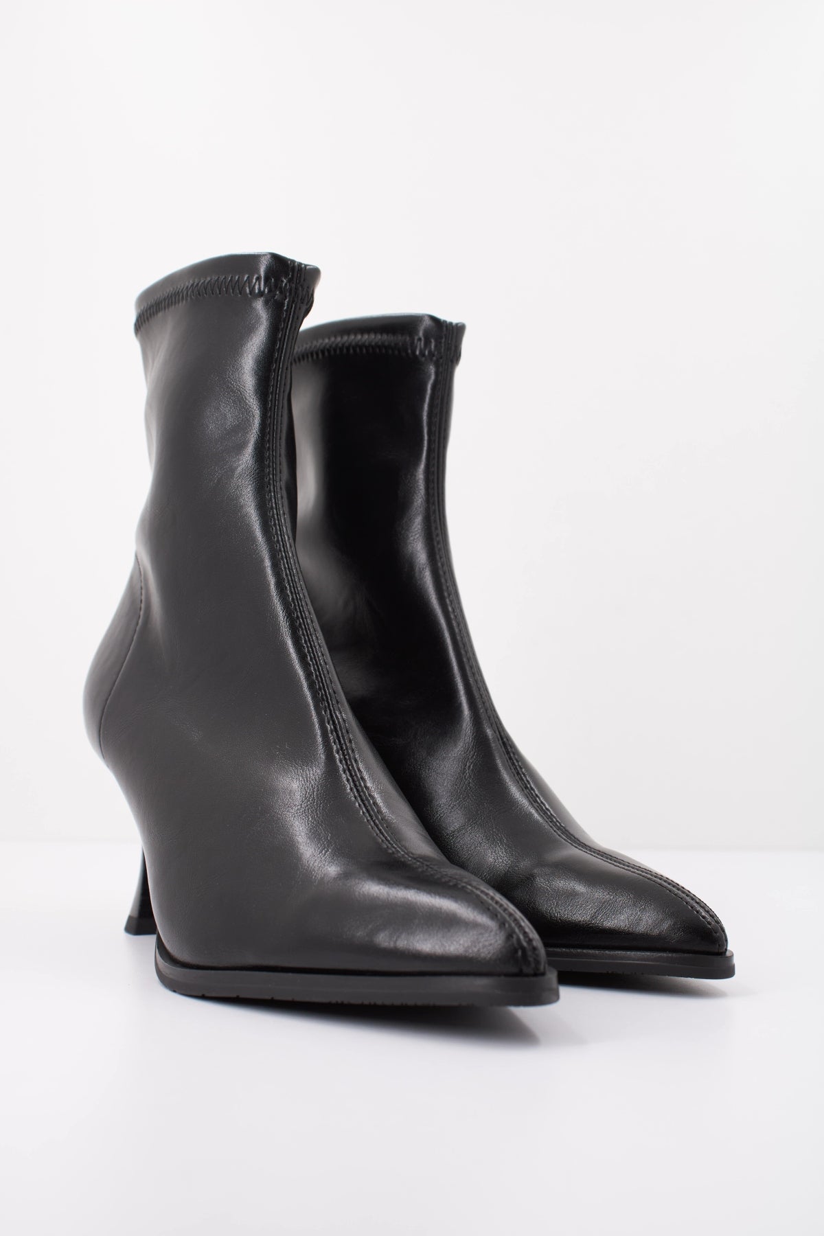 MISS ELASTIC BOTIN ZETA PLUS WOW en color NEGRO  (2)