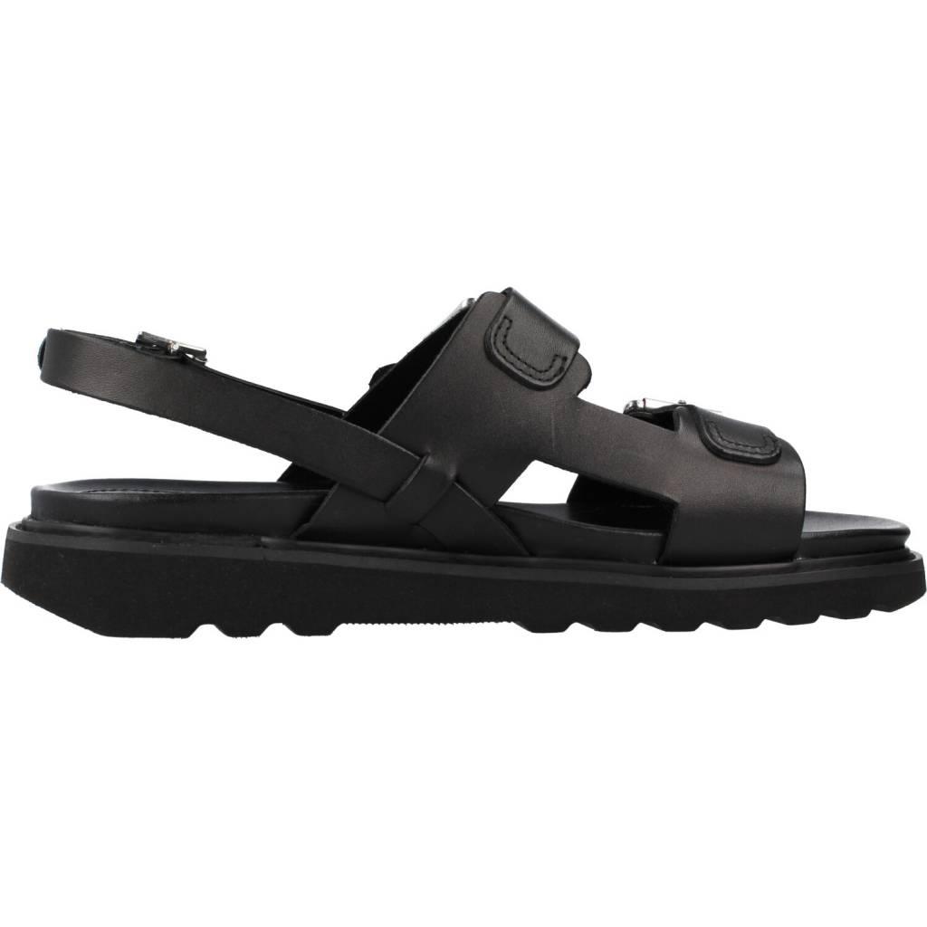 KICKERS   en color NEGRO  (4)