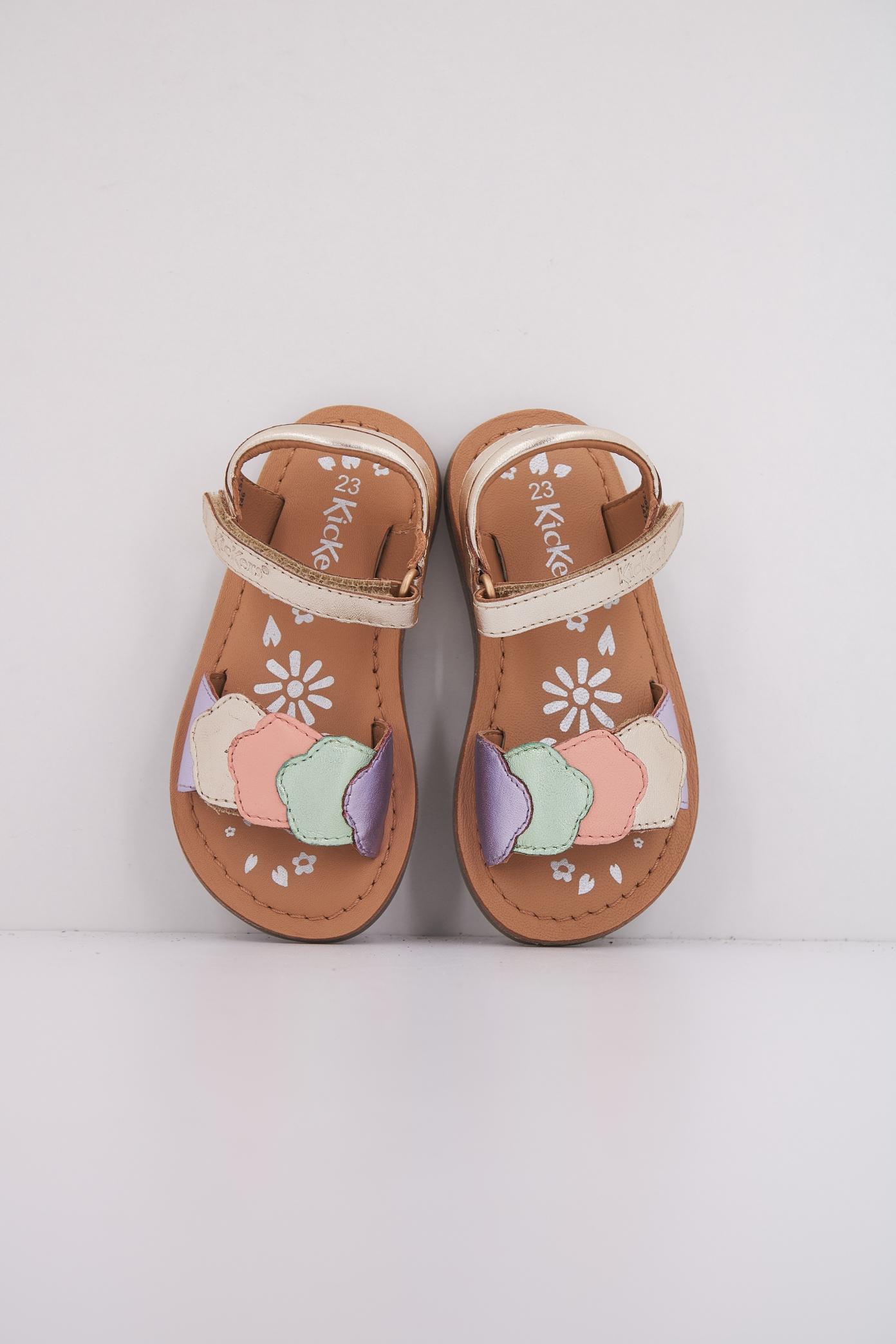 KICKERS DYASTAR en color ORO  (3)