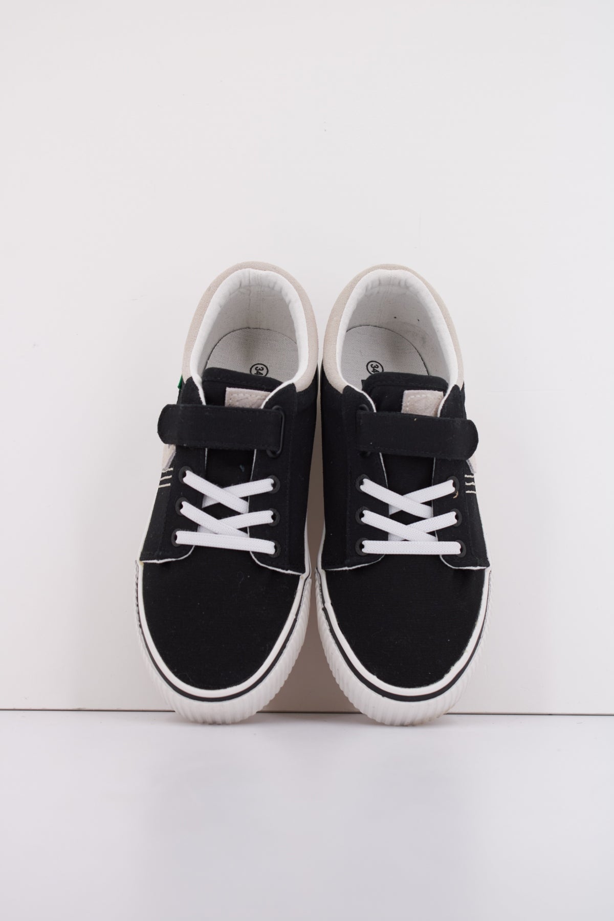 KICKERS KICKSLIDI en color NEGRO  (3)