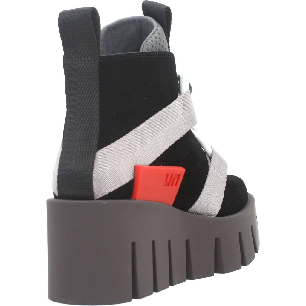 UNITED NUDE GRIP NOMAD LO en color NEGRO  (3)