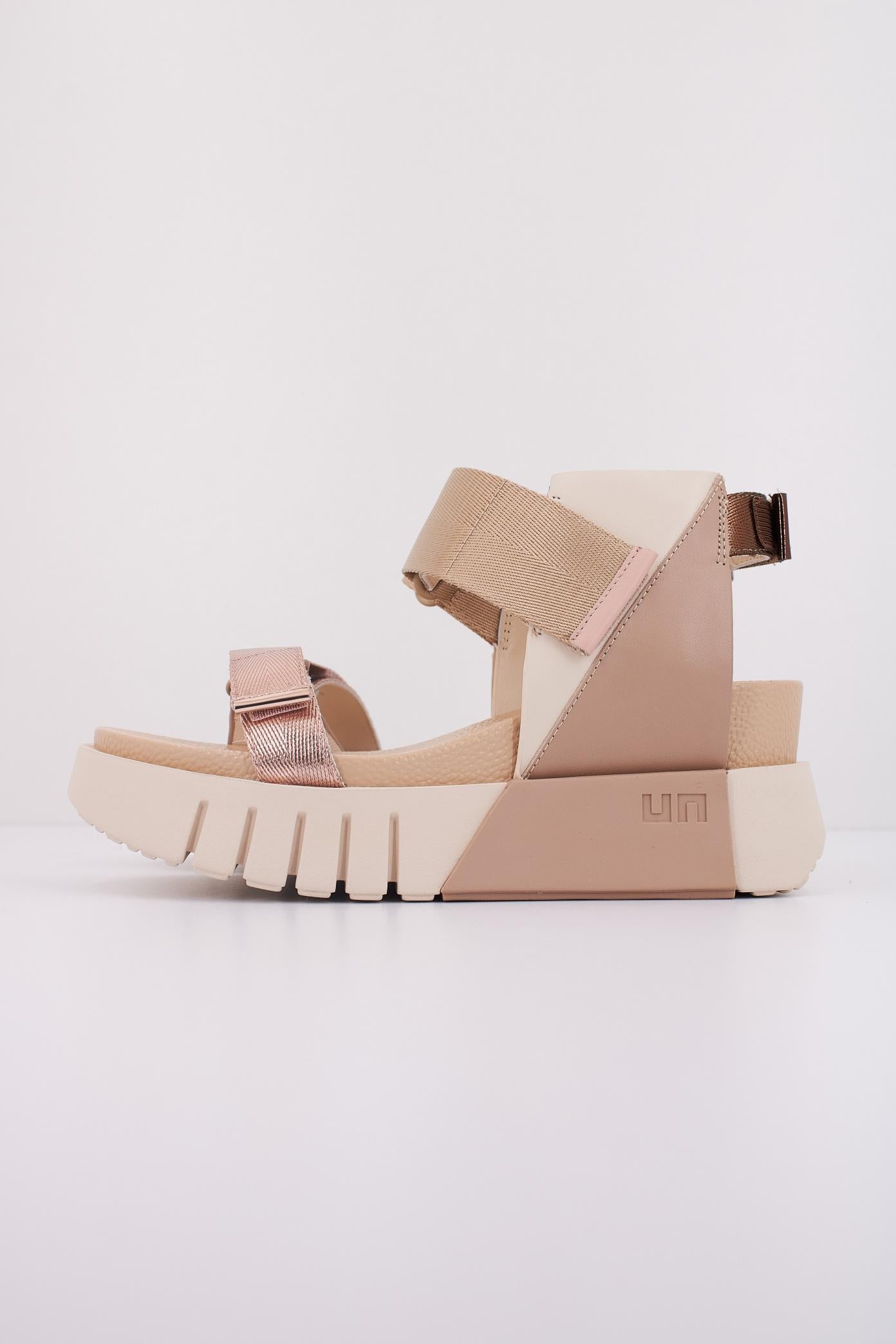 UNITED NUDE DELTA RUN en color MARRON CLARO  (1)