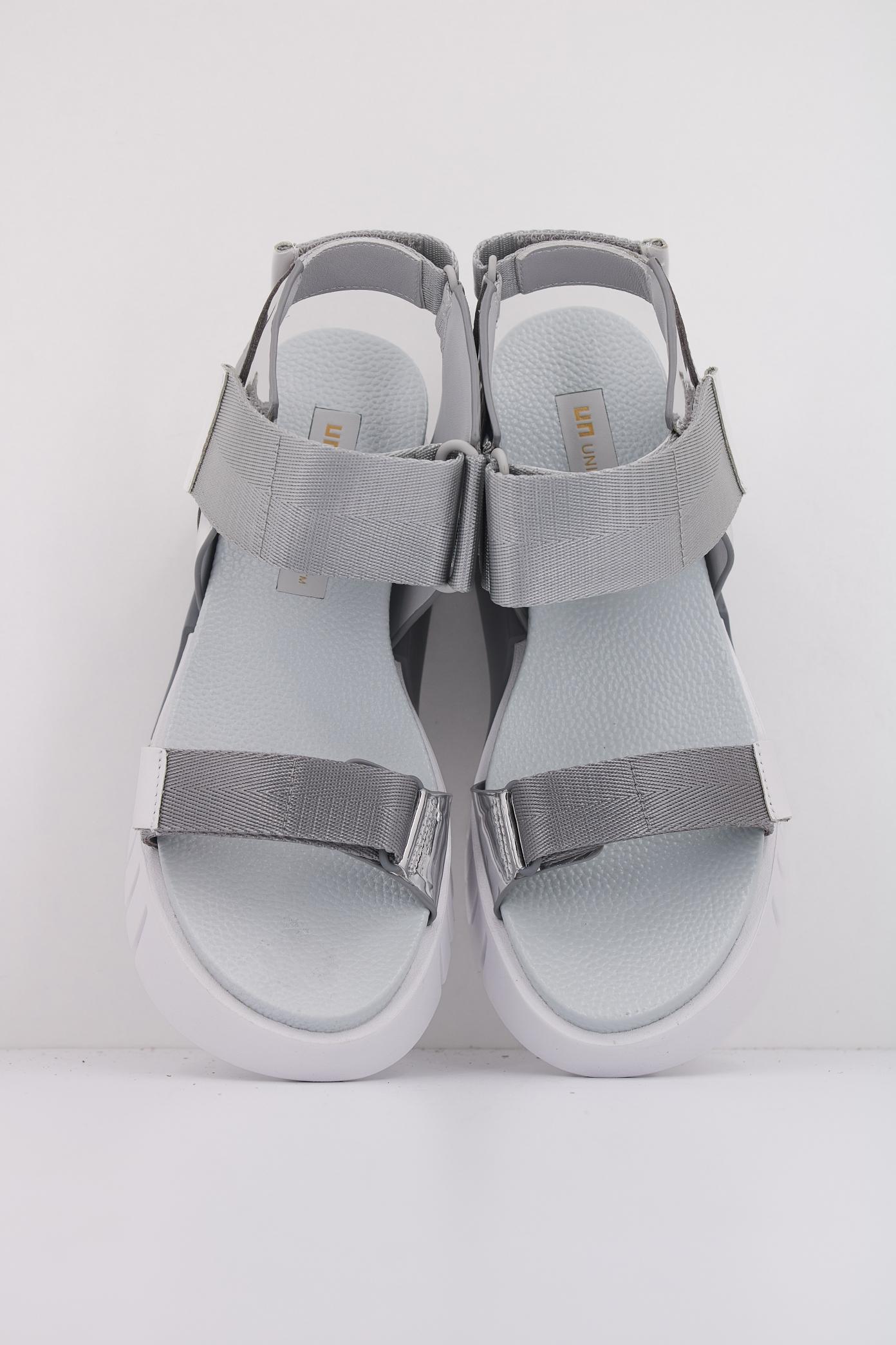 UNITED NUDE DELTA RUN en color PLATA  (3)