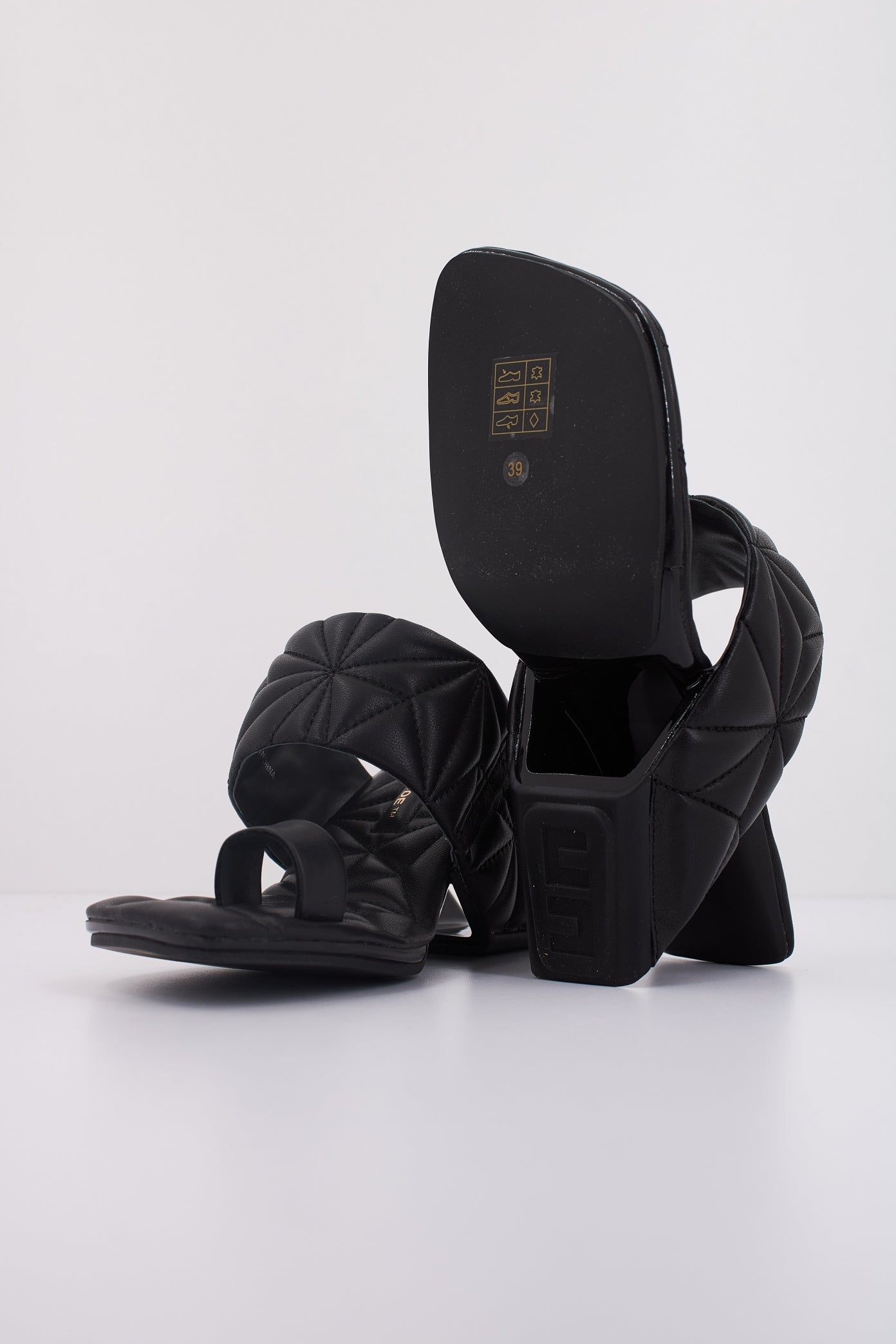 UNITED NUDE LOOP TOE HI en color NEGRO  (5)