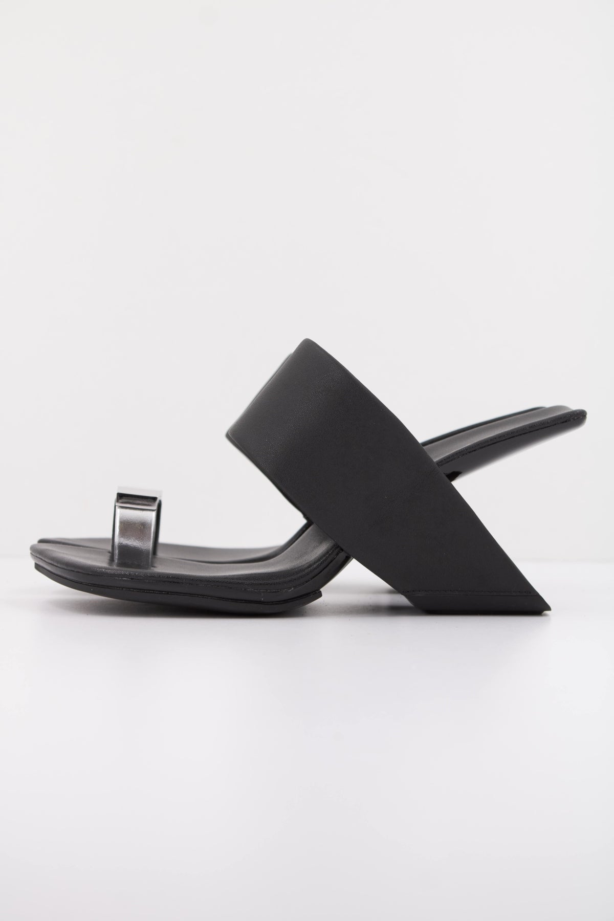 UNITED NUDE UN  en color NEGRO  (1)