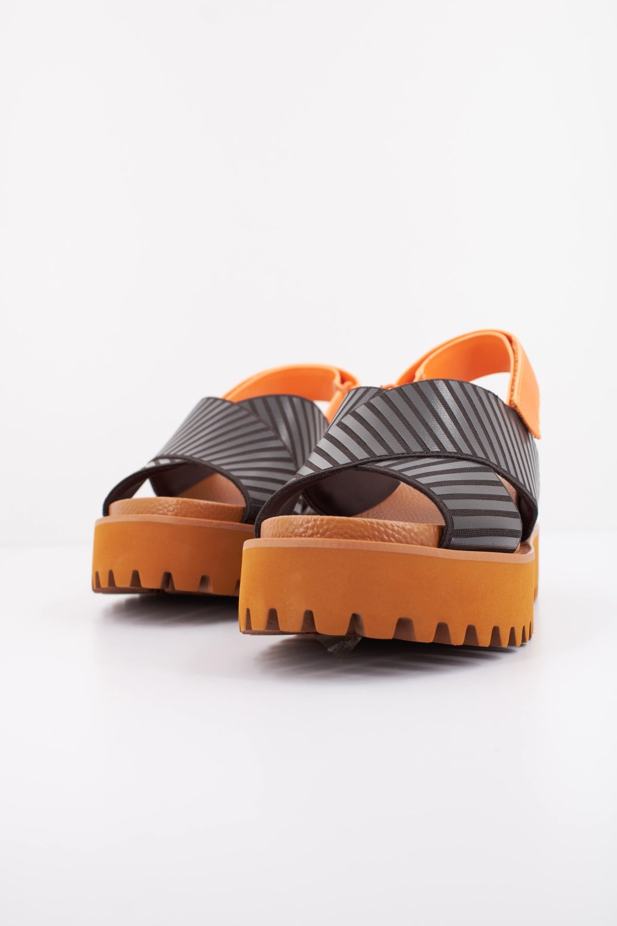 UNITED NUDE RICO X SANDAL en color NEGRO  (2)